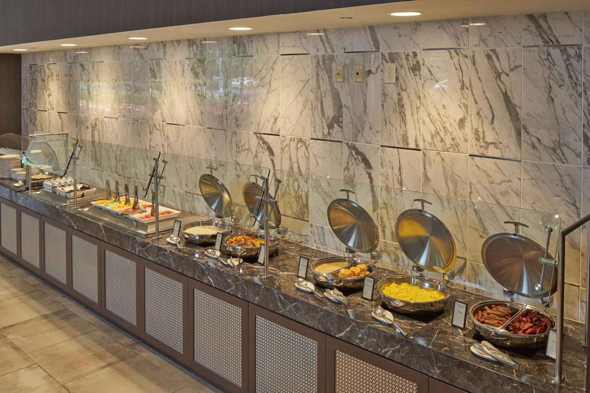 Hilton Raleigh North Hills photo 17