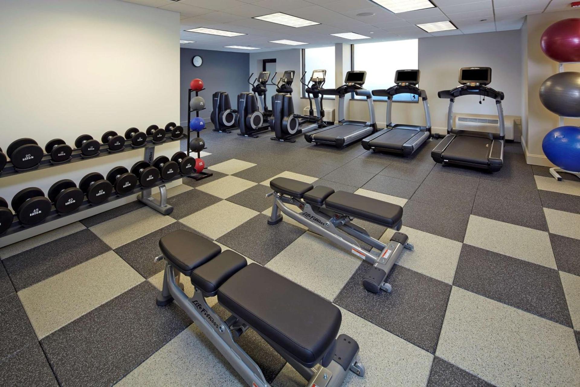 Hilton Raleigh North Hills photo 21