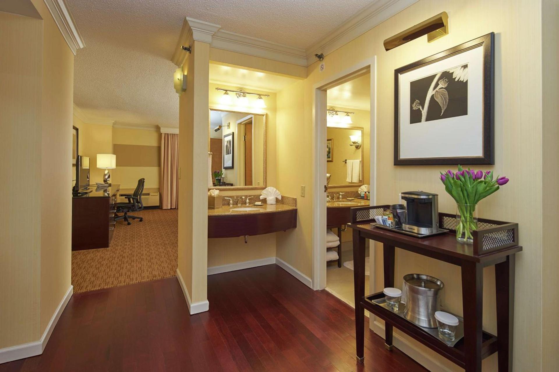 Hilton Raleigh North Hills photo 28