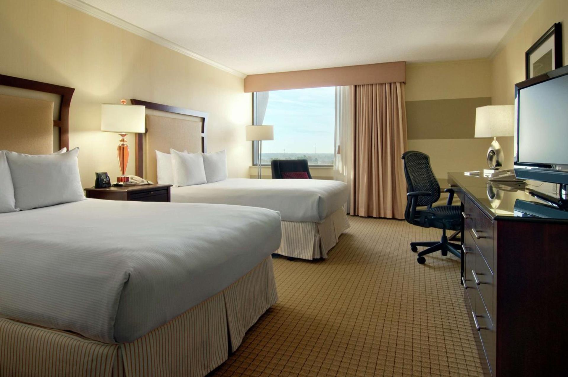 Hilton Raleigh North Hills photo 31