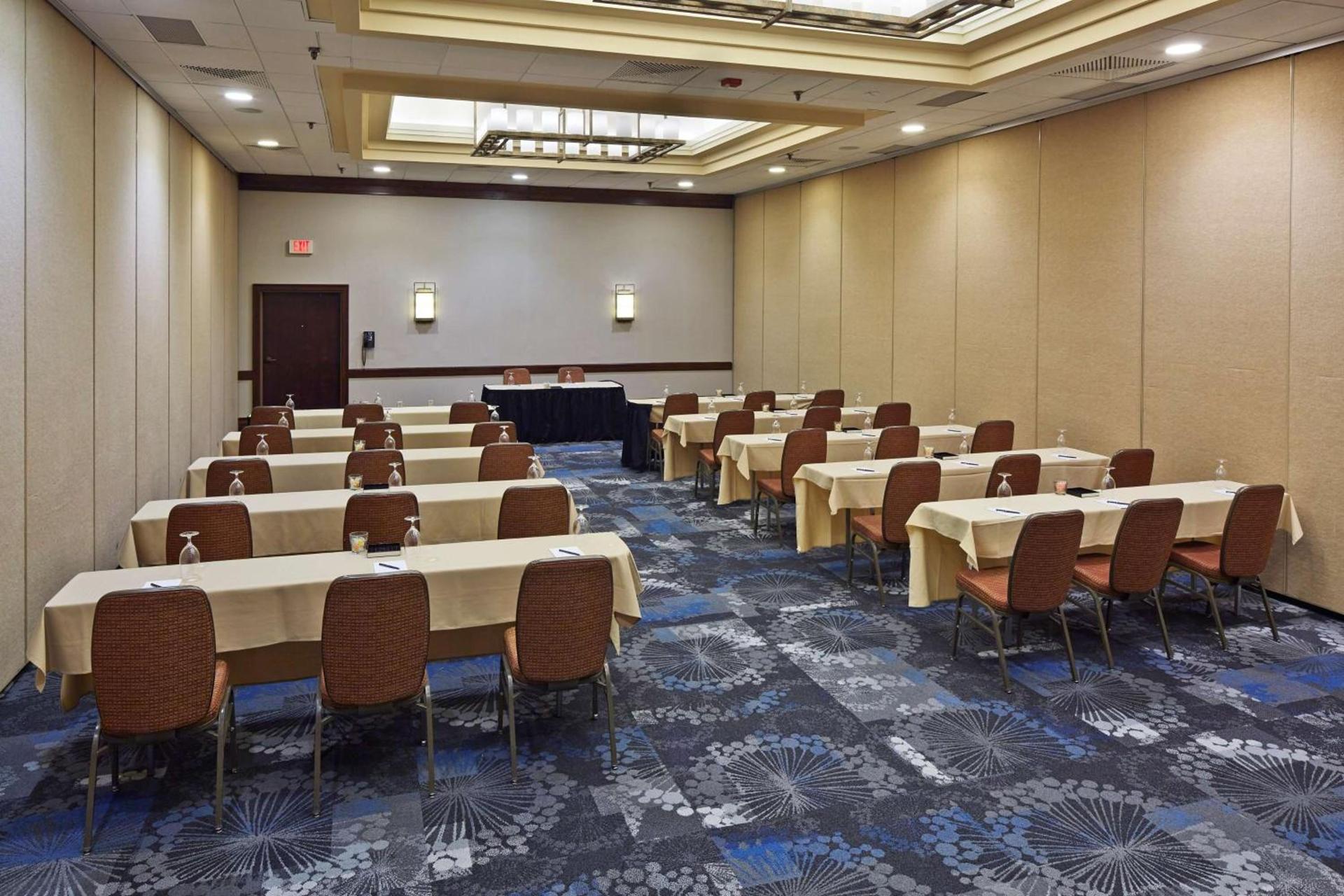 Hilton Raleigh North Hills photo 42