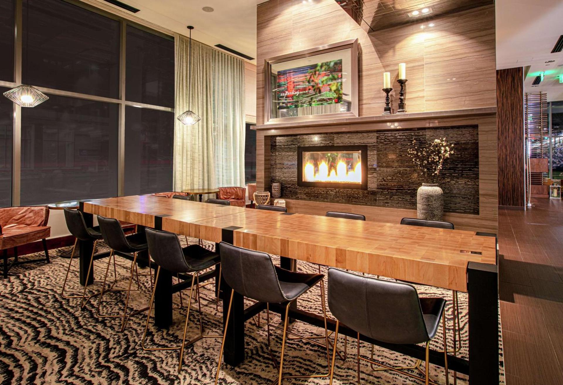 Hilton Garden Inn Seattle Downtown photo 5