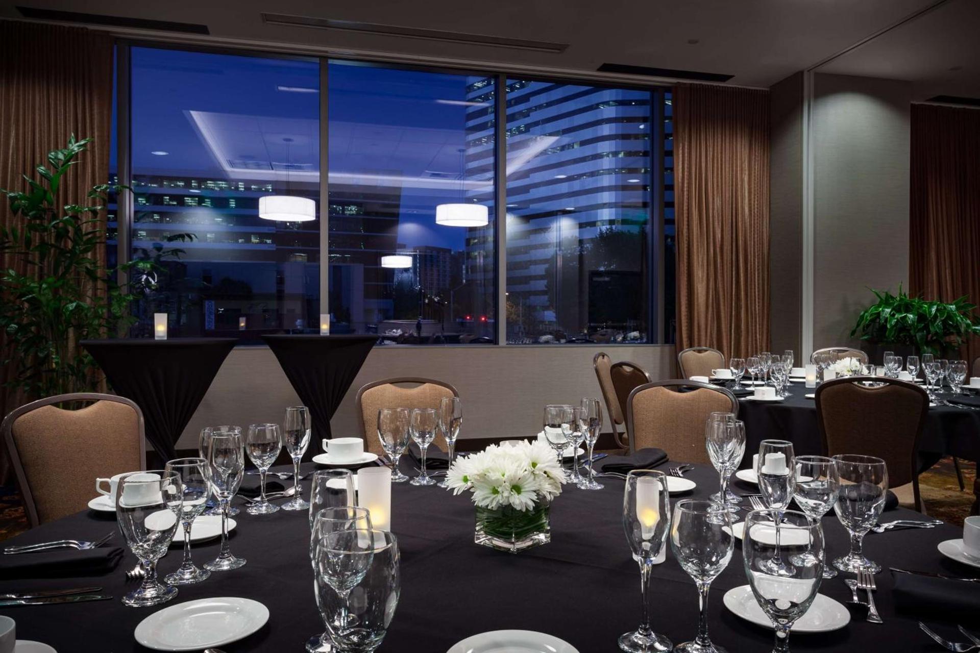 Hilton Garden Inn Seattle Downtown photo 1