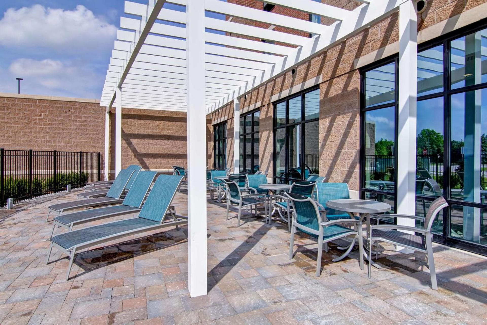 Hampton Inn & Suites Detroit/Troy photo 2