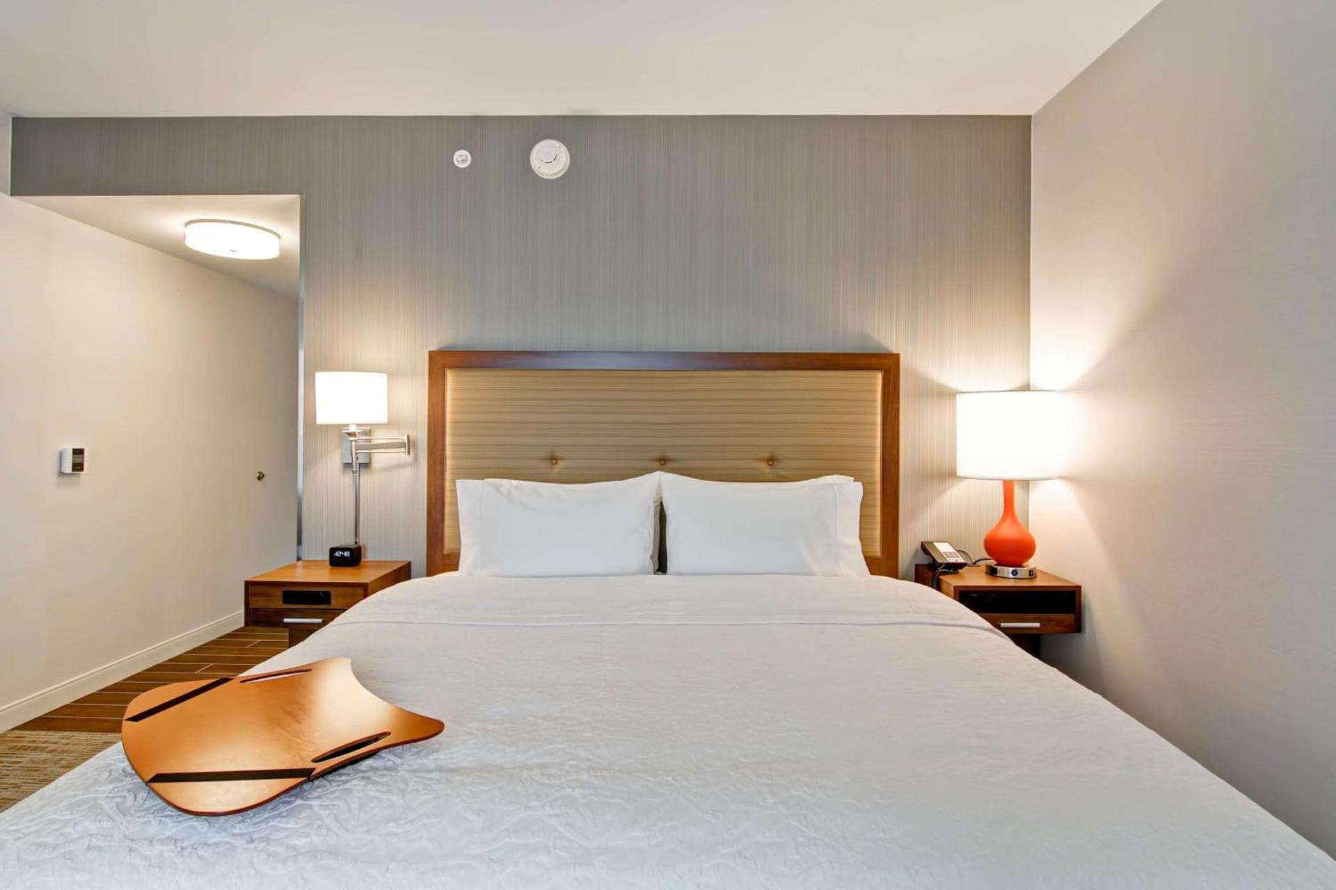 Hampton Inn & Suites Detroit/Troy photo 14