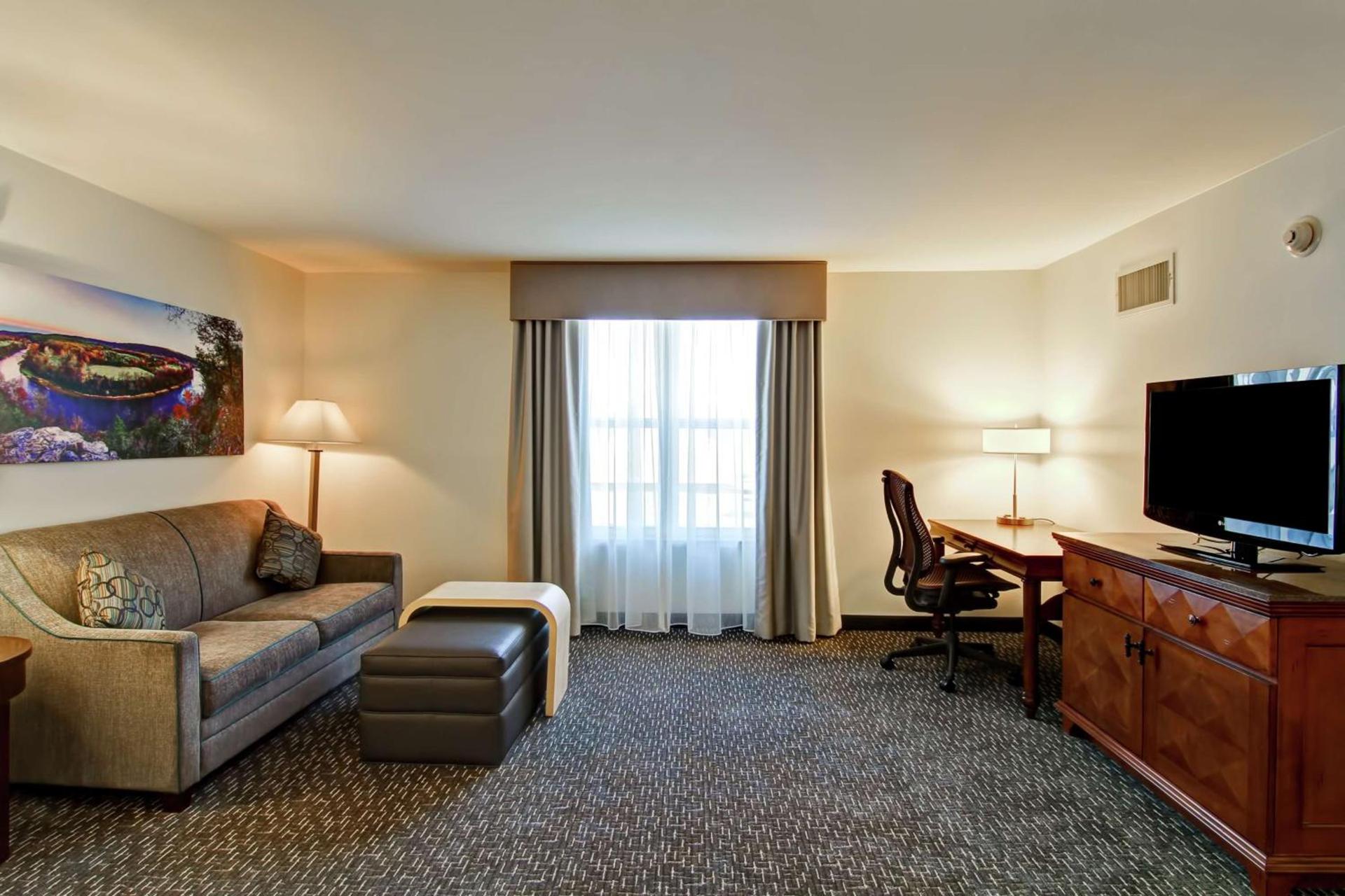 Homewood Suites by Hilton Bentonville-Rogers photo 28
