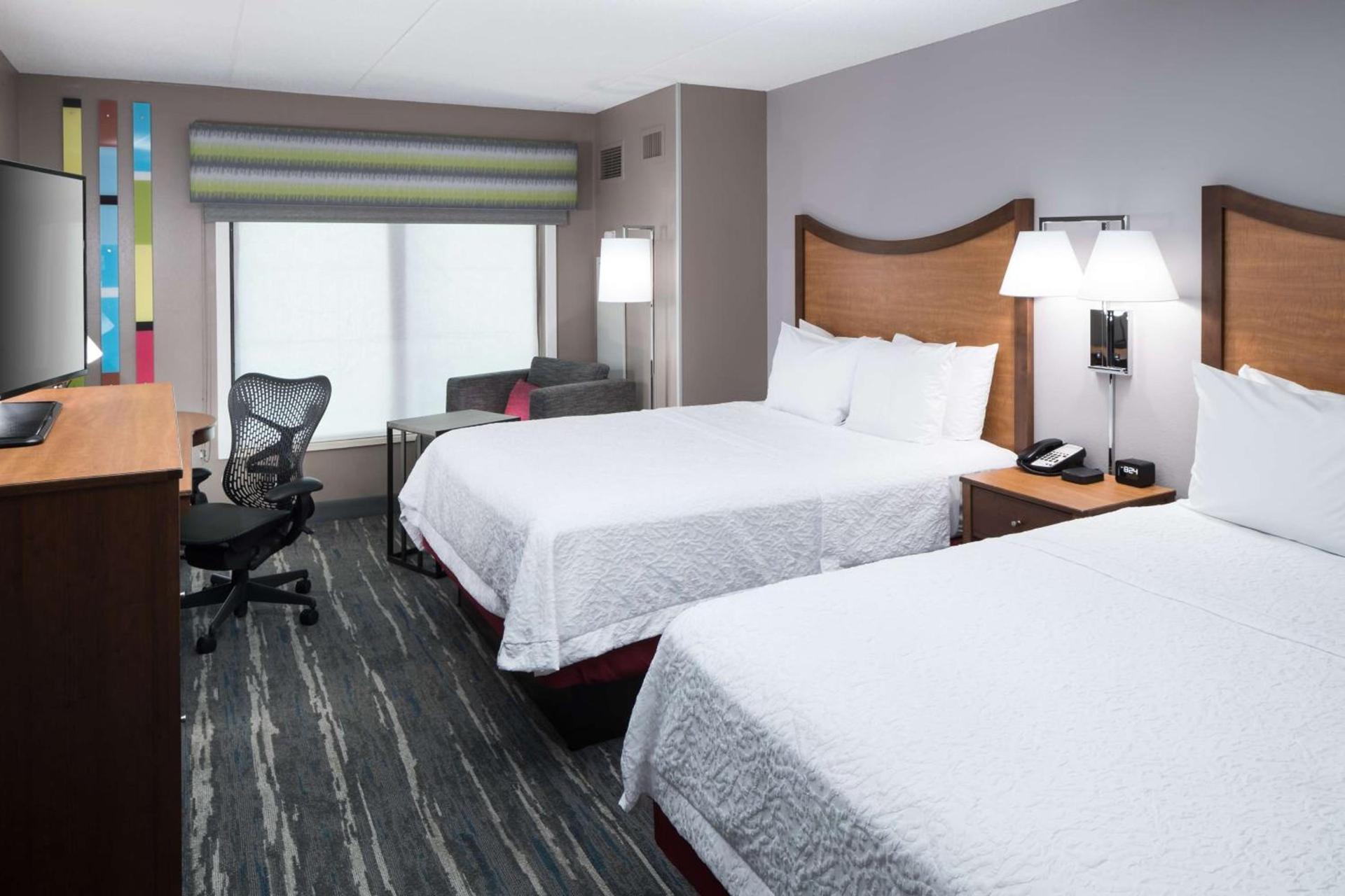 Hampton Inn & Suites Chicago North Shore photo 34