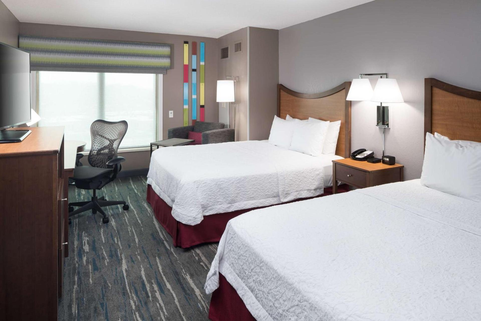 Hampton Inn & Suites Chicago North Shore photo 39