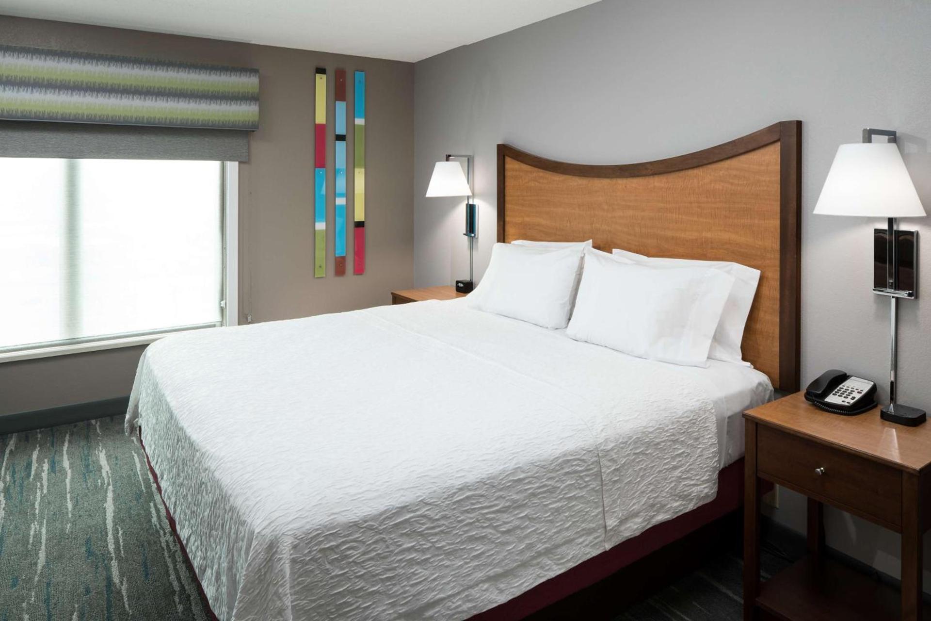 Hampton Inn & Suites Chicago North Shore photo 40