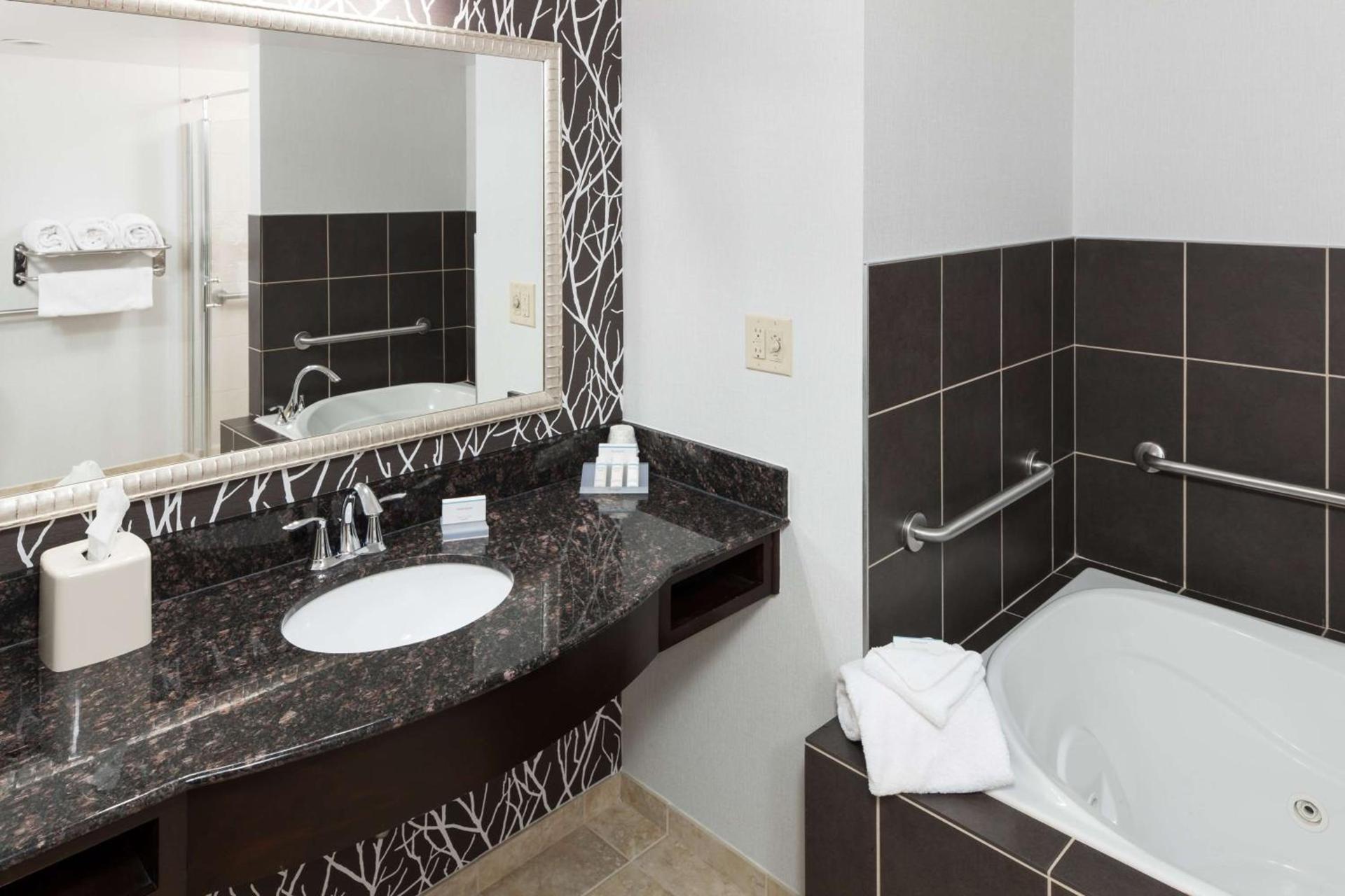 Hilton Garden Inn Cincinnati/Mason photo 26