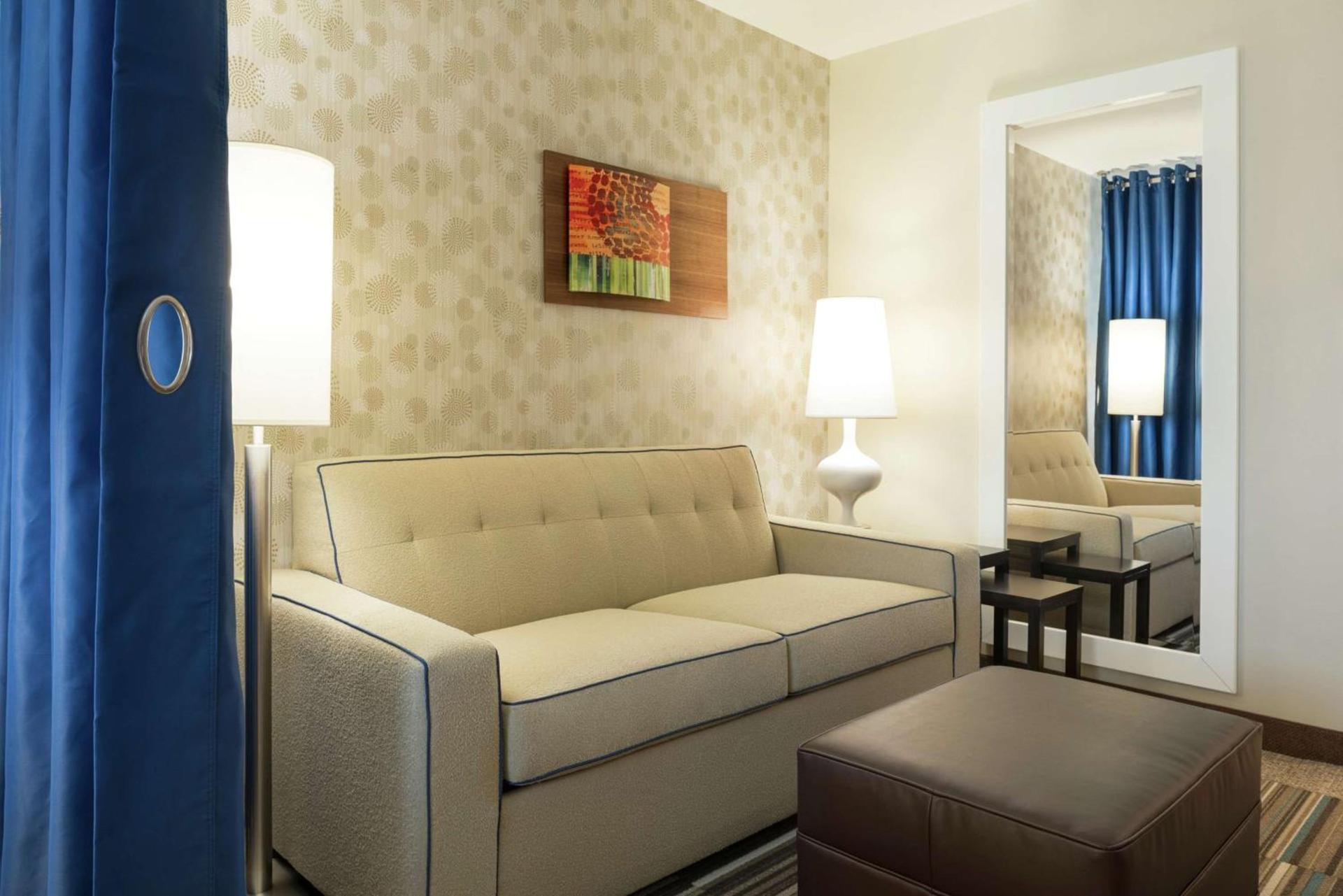 Home2 Suites by Hilton Milwaukee Airport photo 16