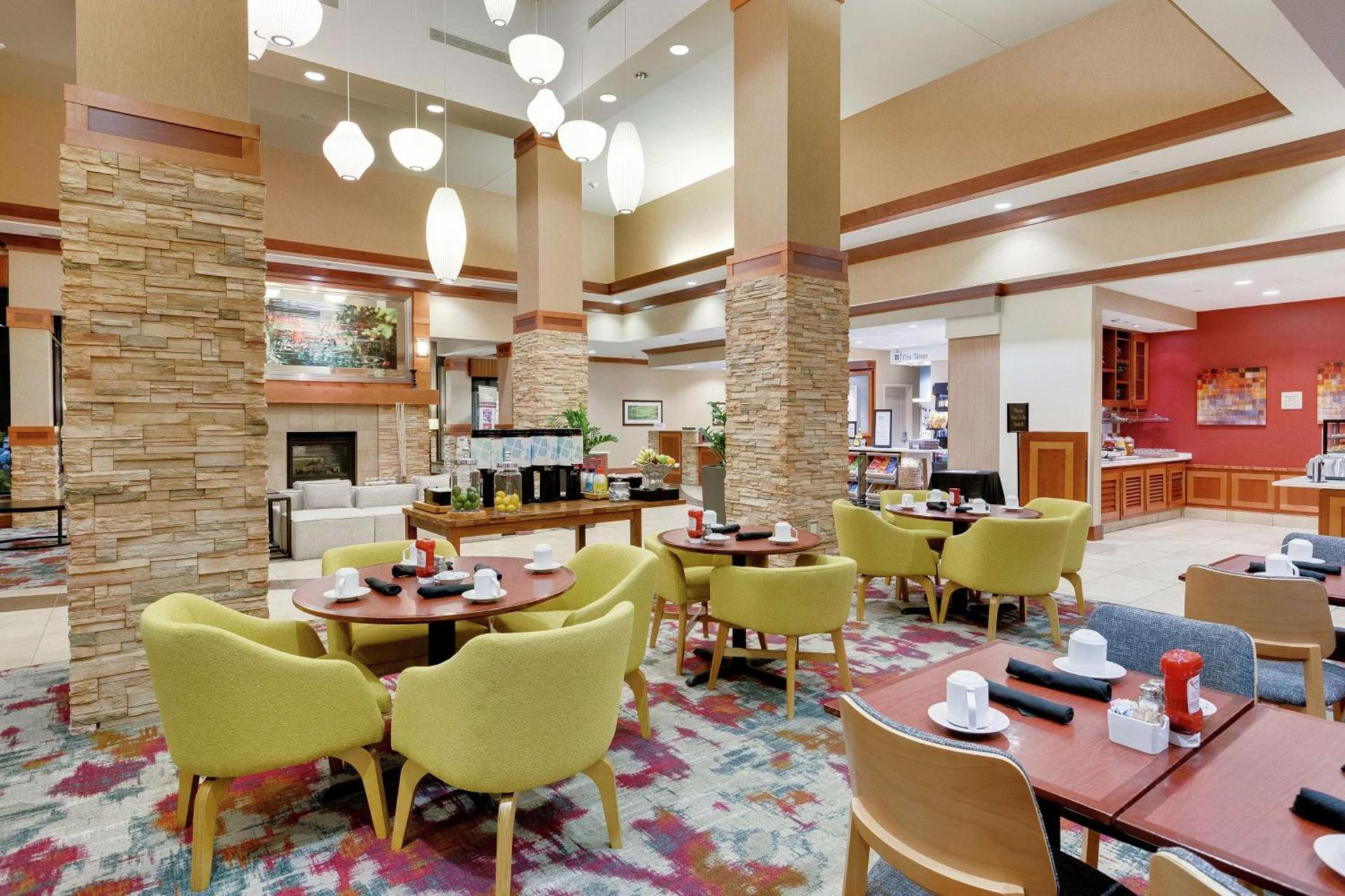Hilton Garden Inn Milwaukee Airport photo 12