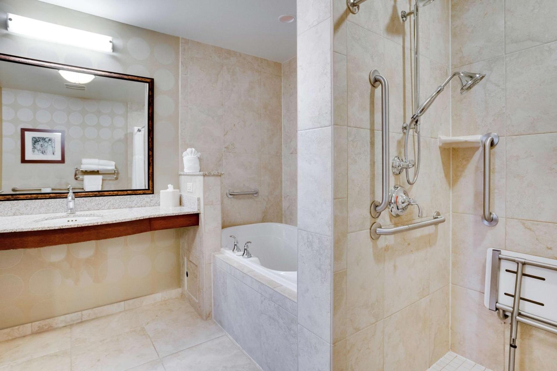 Hilton Garden Inn Milwaukee Airport photo 29