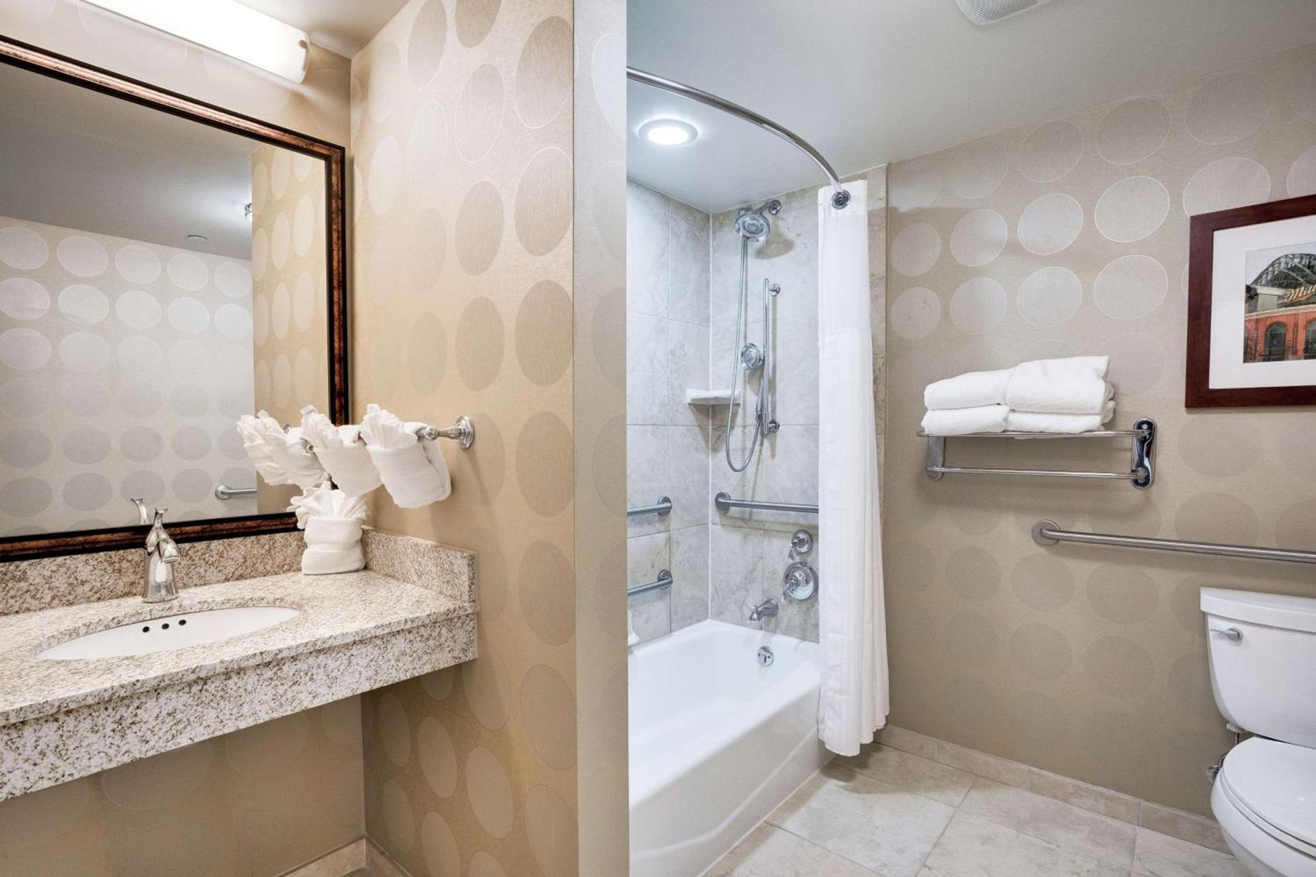Hilton Garden Inn Milwaukee Airport photo 30