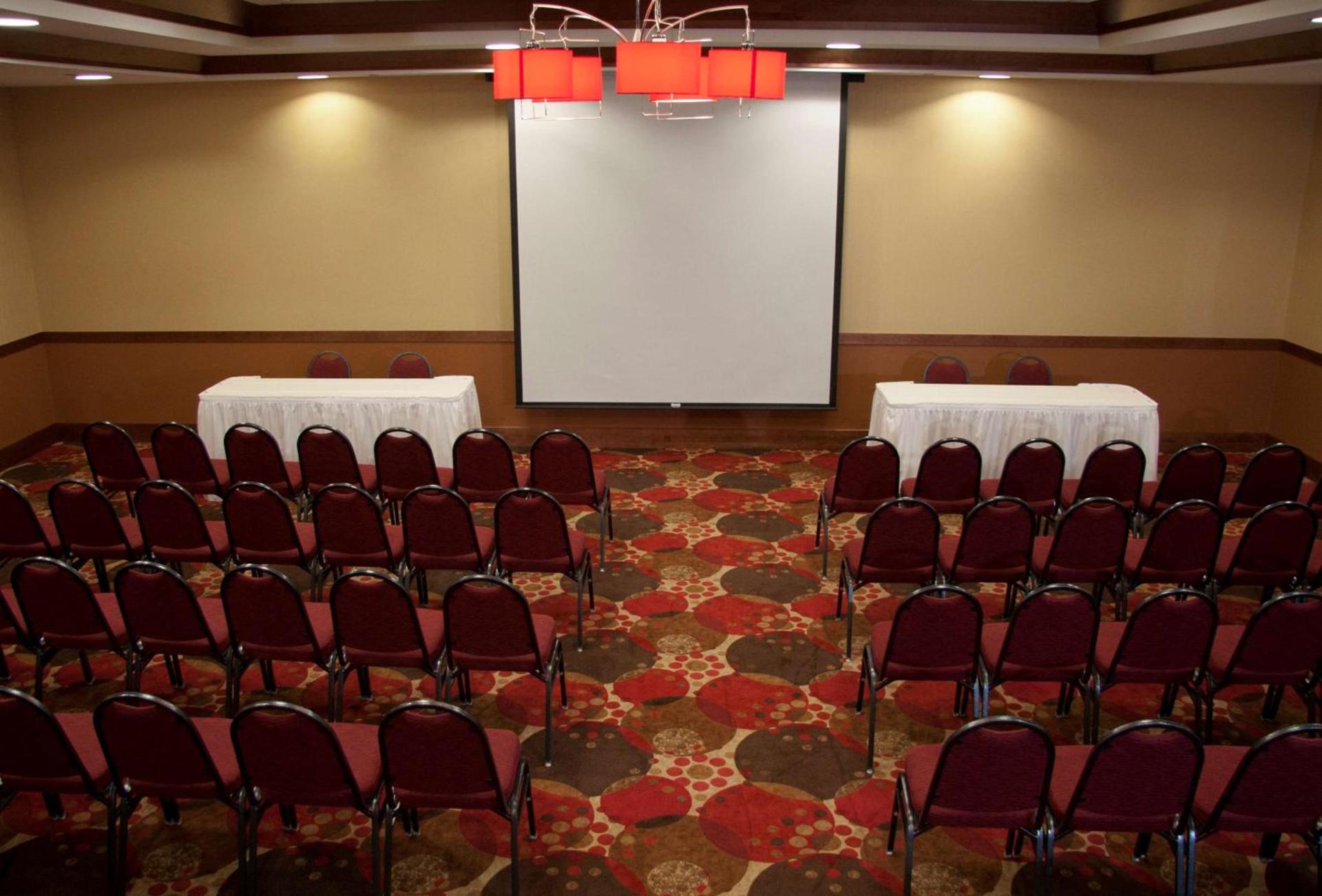 Hilton Garden Inn Milwaukee Airport photo 41