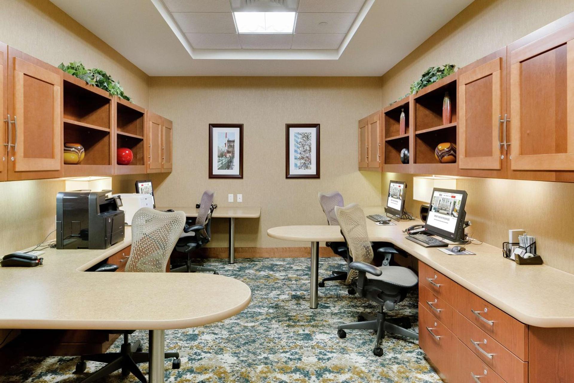 Hilton Garden Inn Milwaukee Airport photo 49