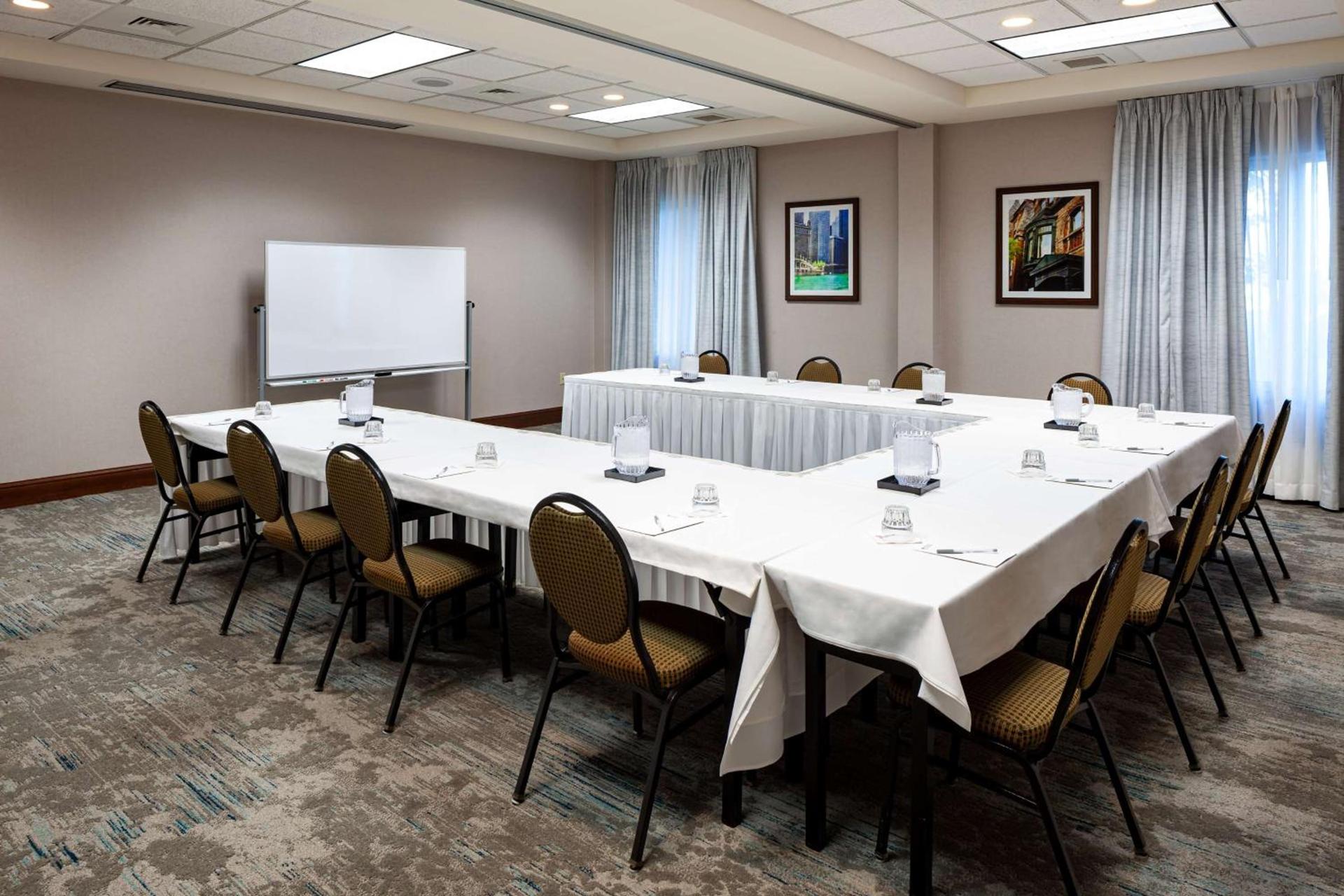 Hilton Garden Inn Chicago O'Hare Airport photo 41