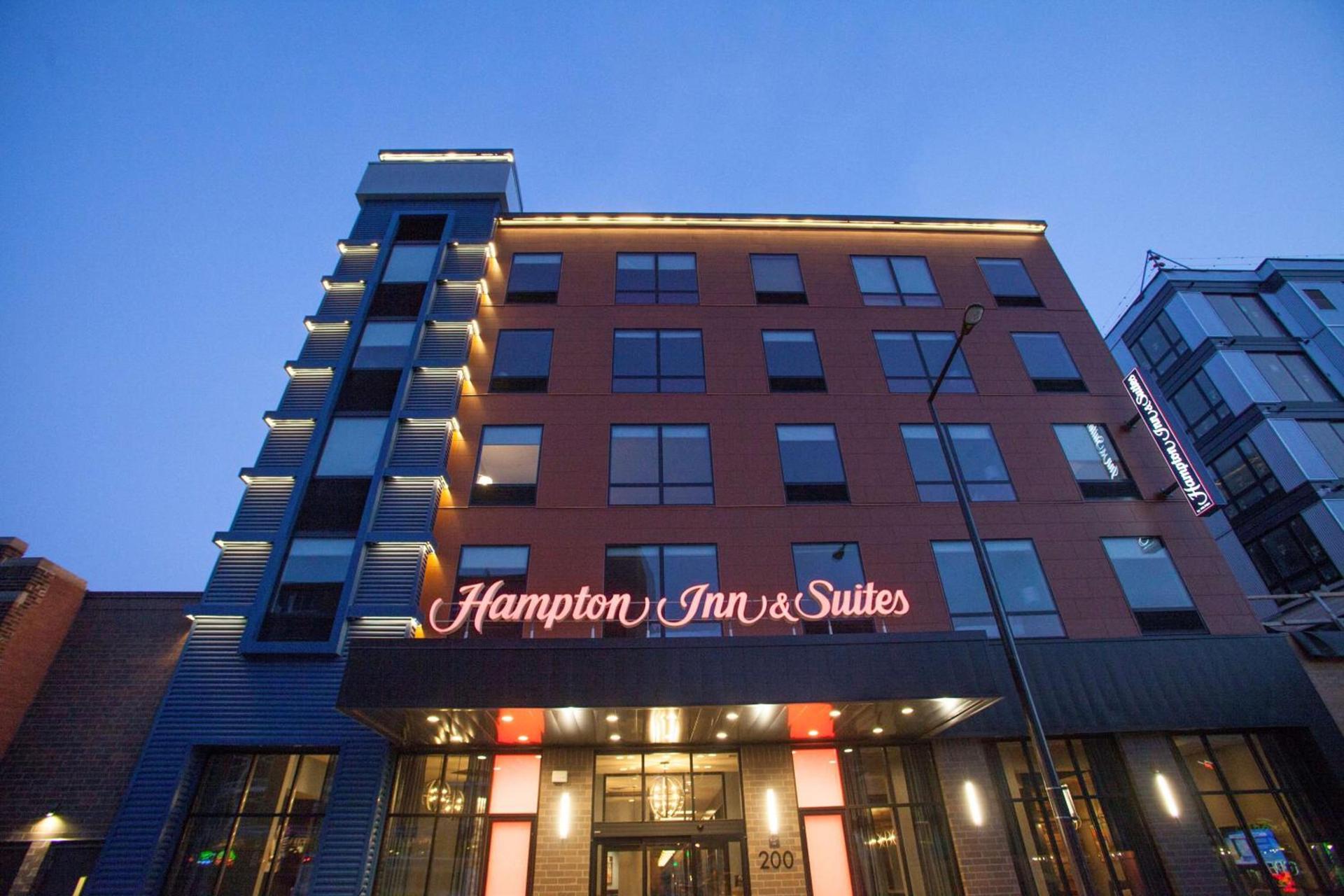 Hampton Inn & Suites St. Paul Downtown — hotel in Saint Paul