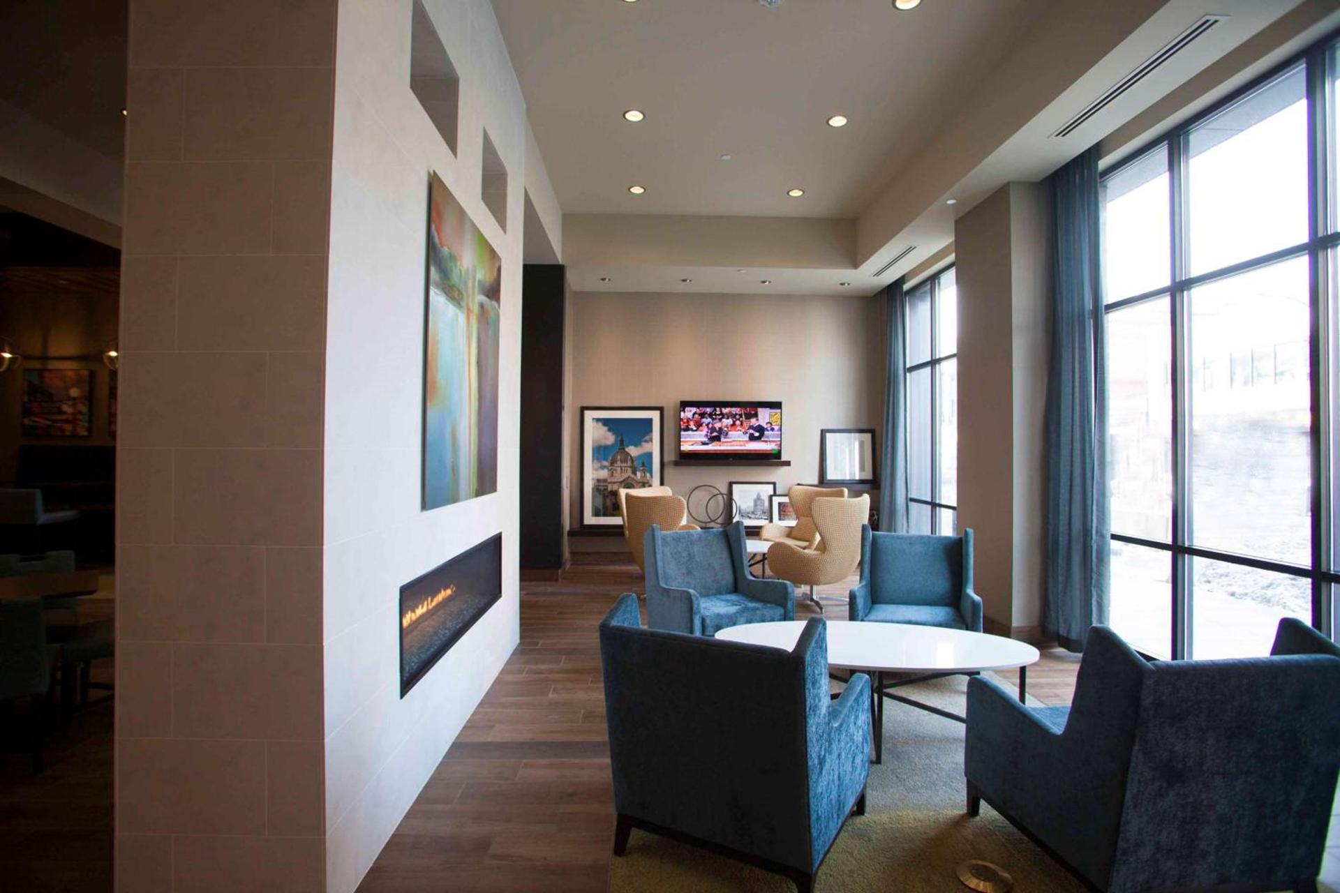 Hampton Inn & Suites St. Paul Downtown photo 3