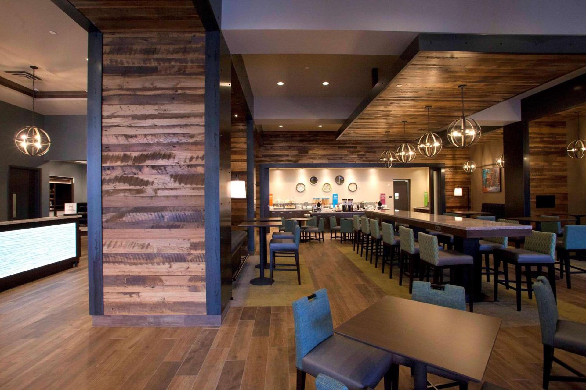 Hampton Inn & Suites St. Paul Downtown photo 6