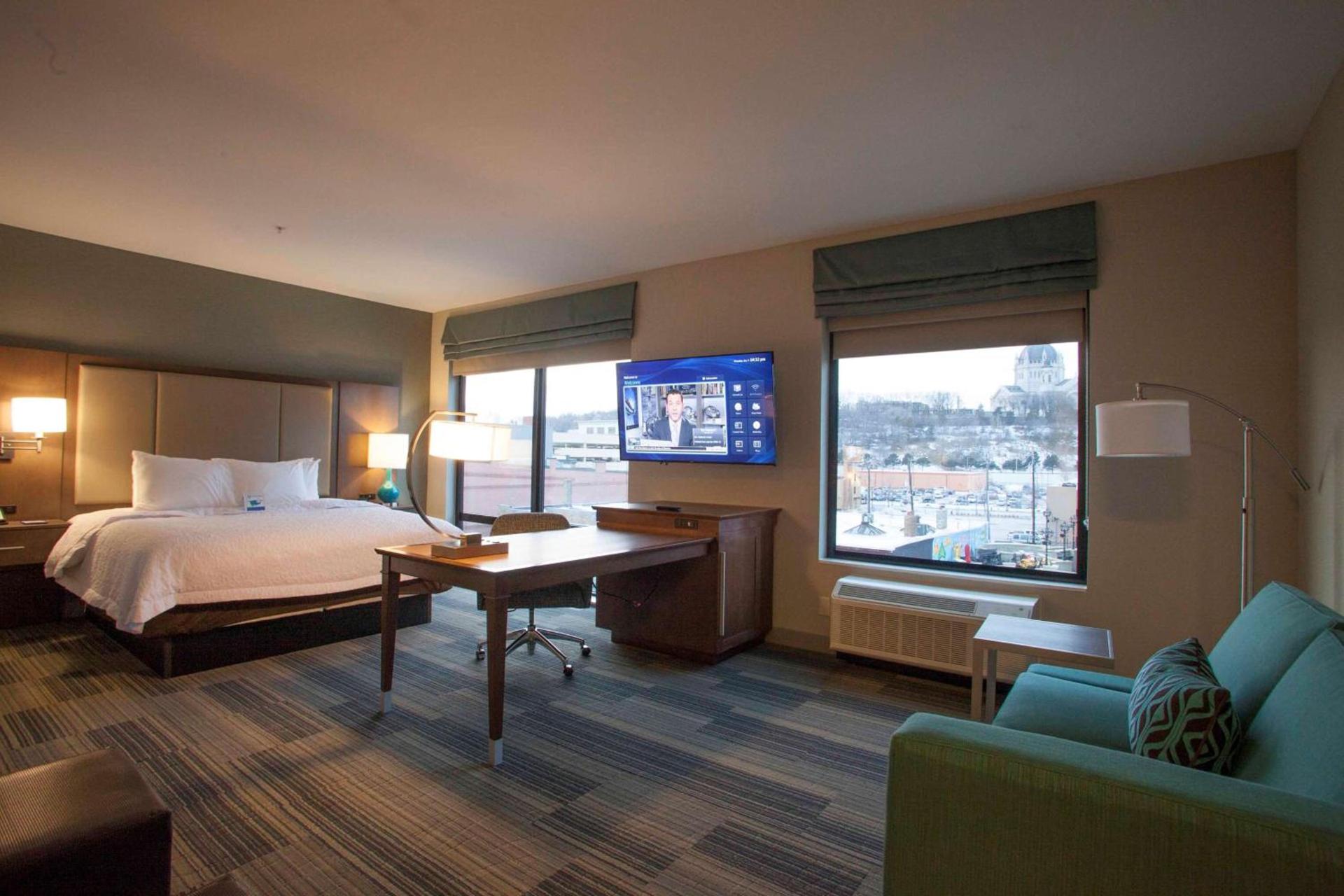 Hampton Inn & Suites St. Paul Downtown photo 40