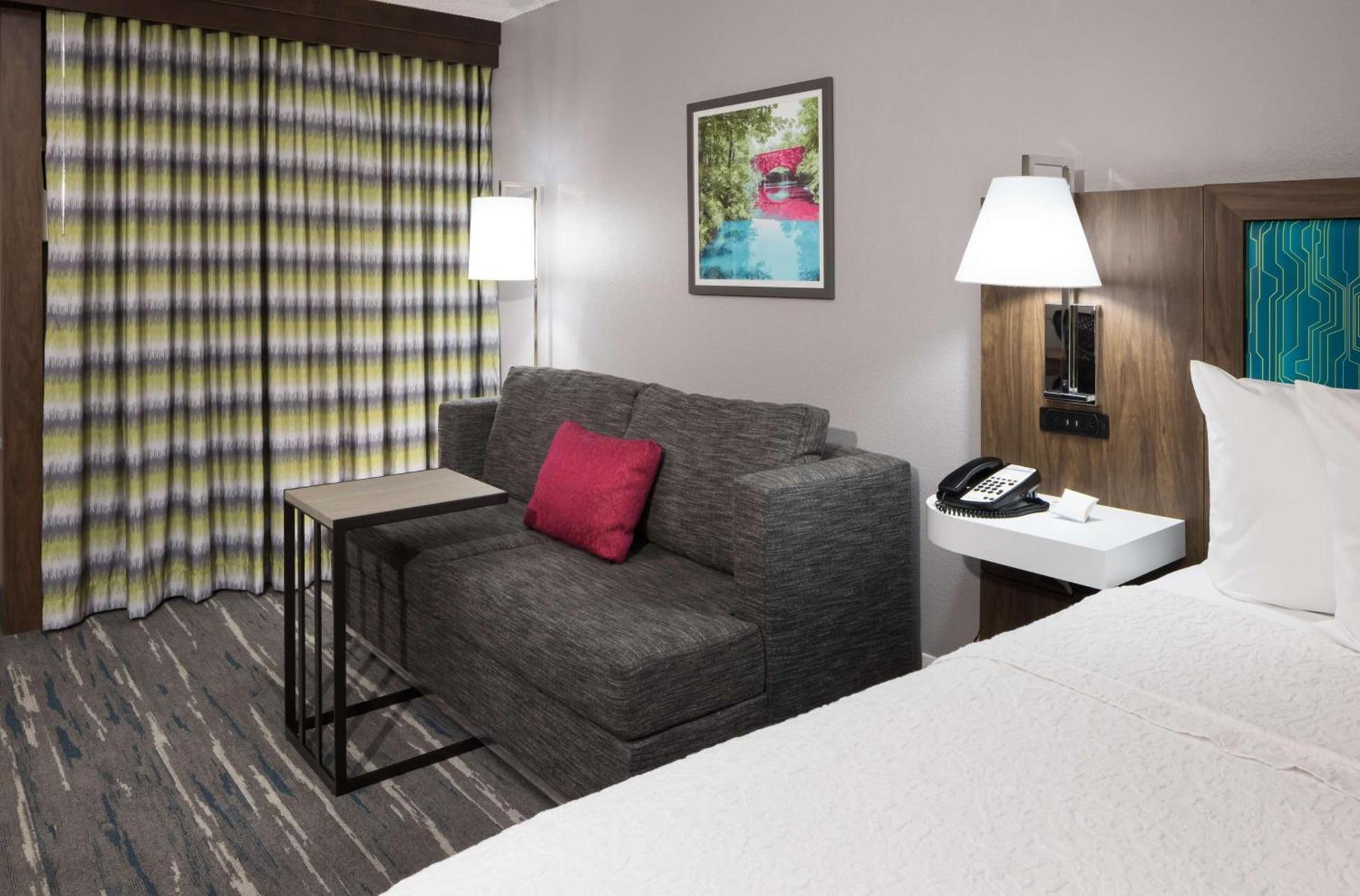 Hampton Inn Bentonville-Rogers photo 18