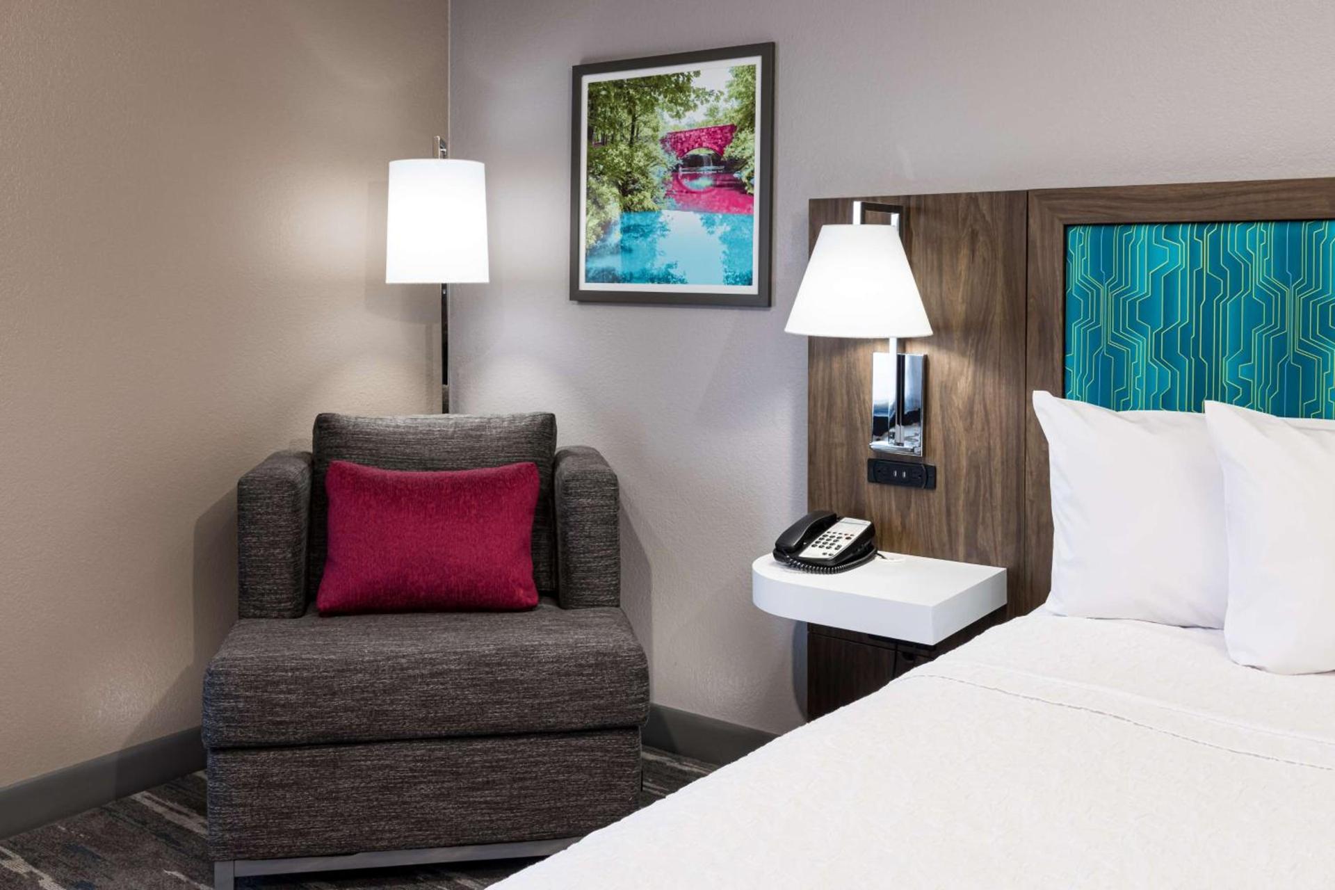 Hampton Inn Bentonville-Rogers photo 24