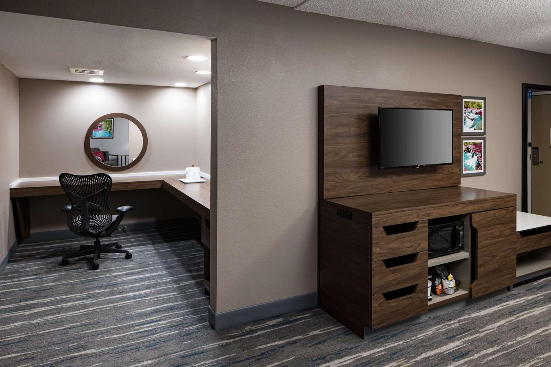 Hampton Inn Bentonville-Rogers photo 30