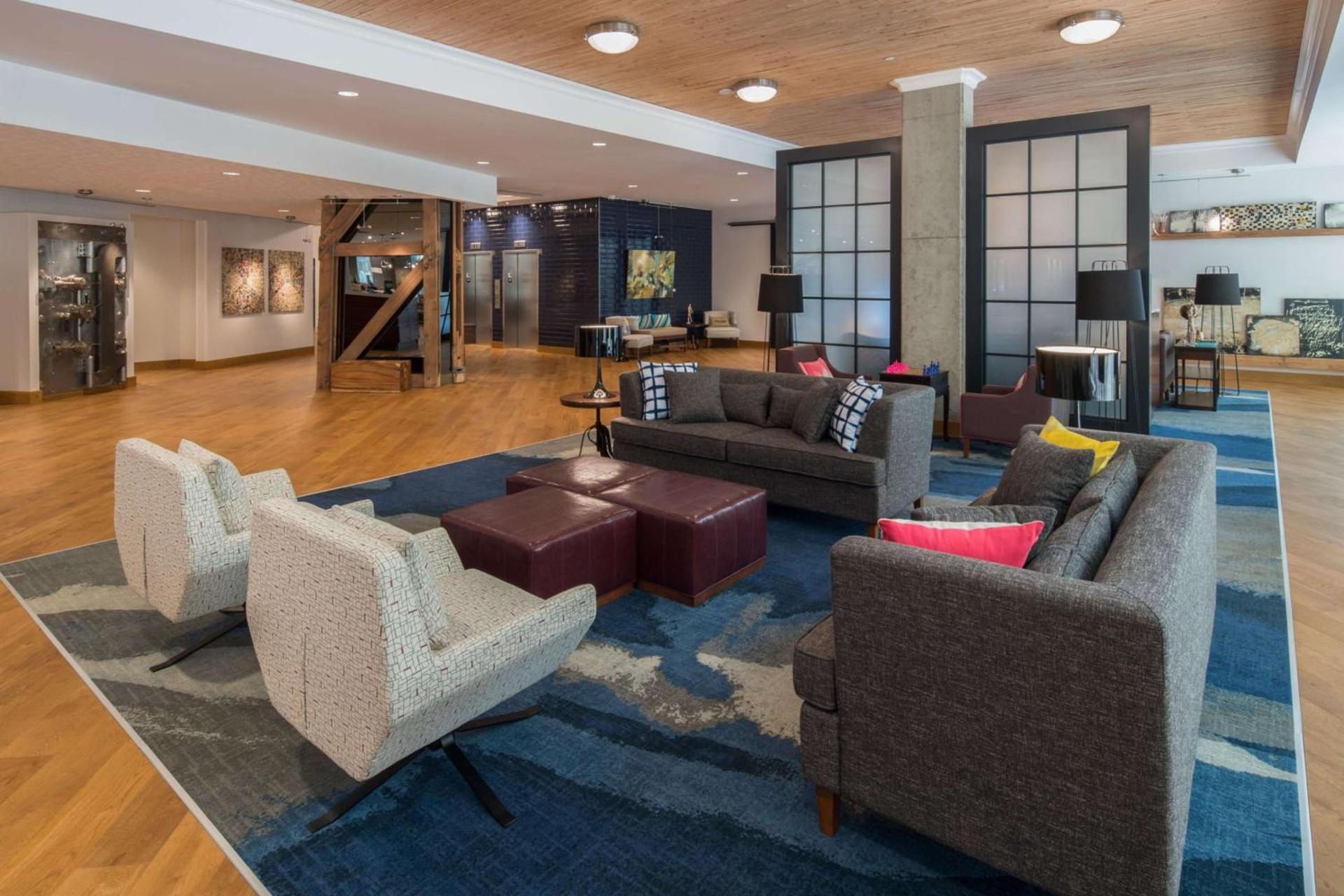 Hampton Inn And Suites By Hilton Portland-Pearl District photo 8
