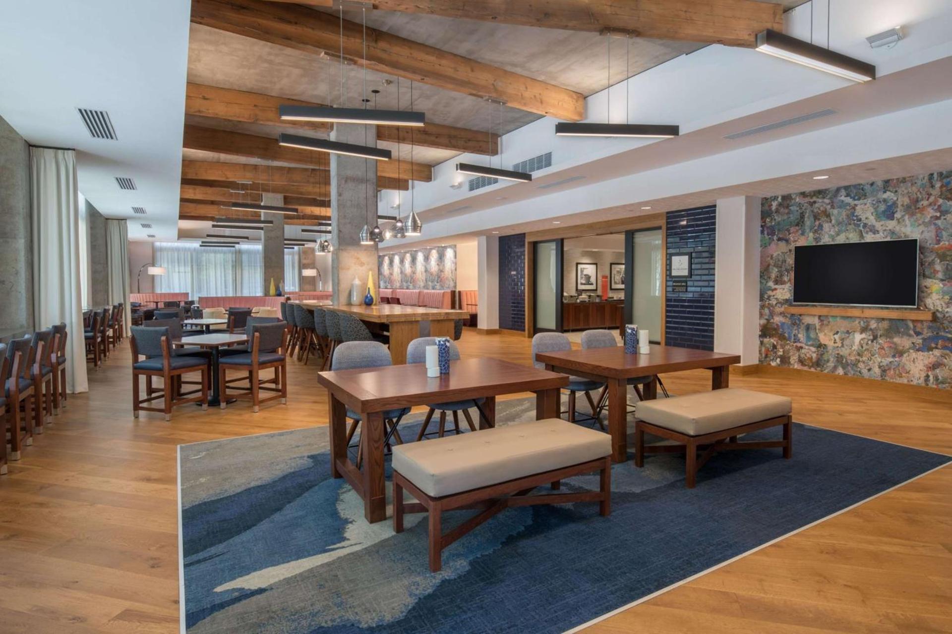 Hampton Inn And Suites By Hilton Portland-Pearl District photo 11