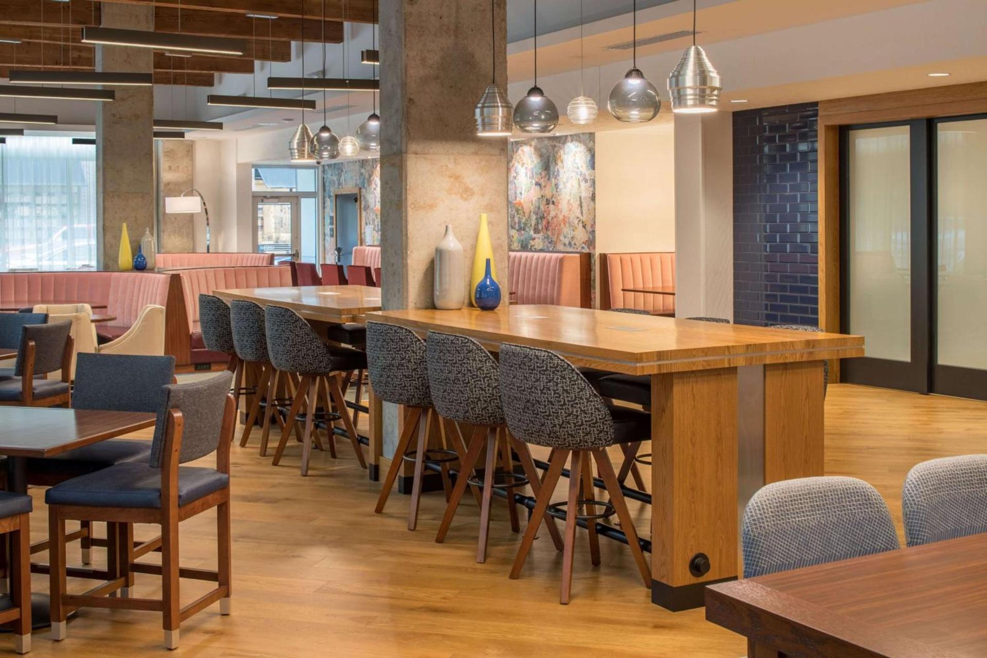 Hampton Inn And Suites By Hilton Portland-Pearl District photo 13
