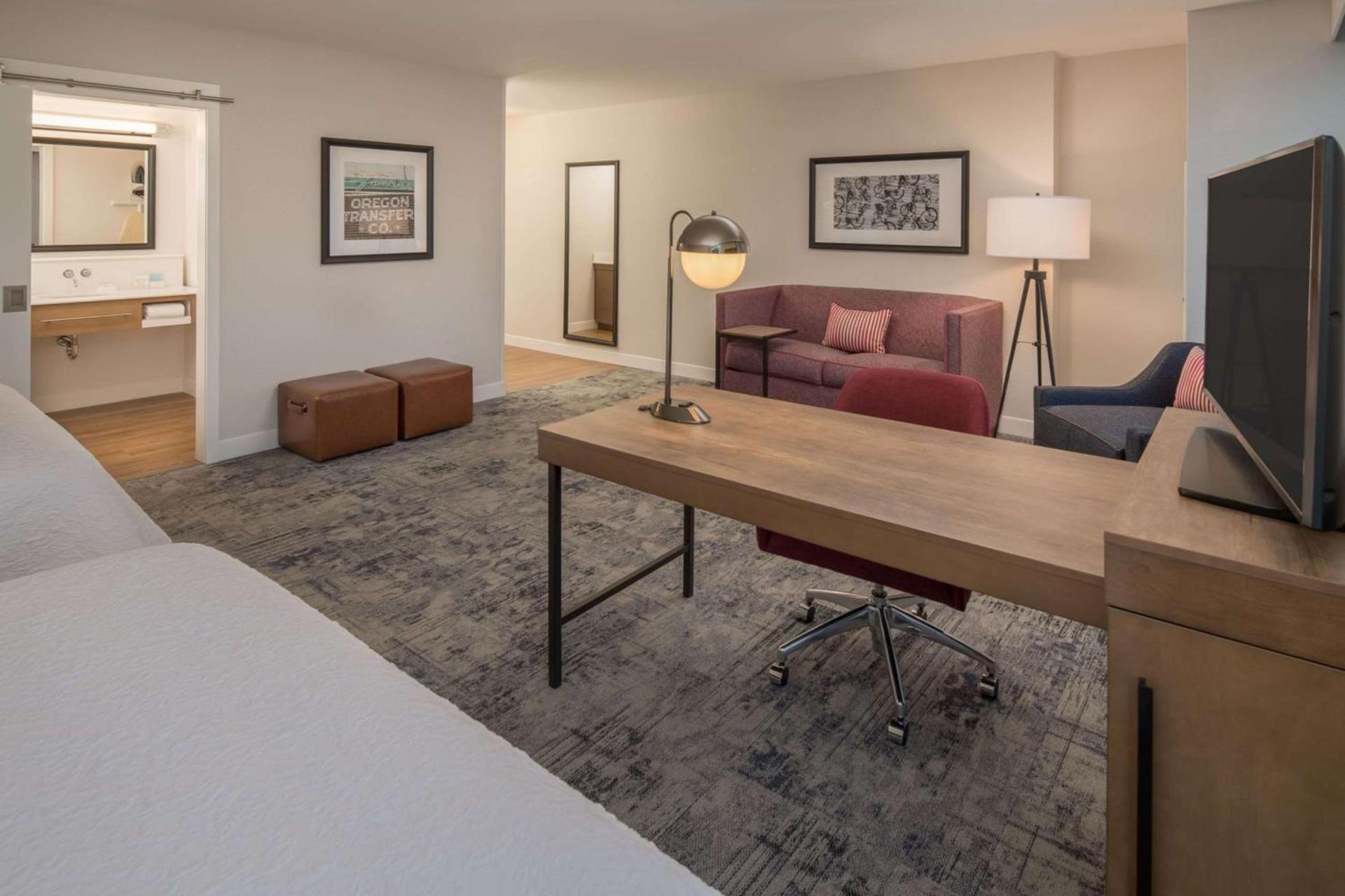 Hampton Inn And Suites By Hilton Portland-Pearl District photo 23