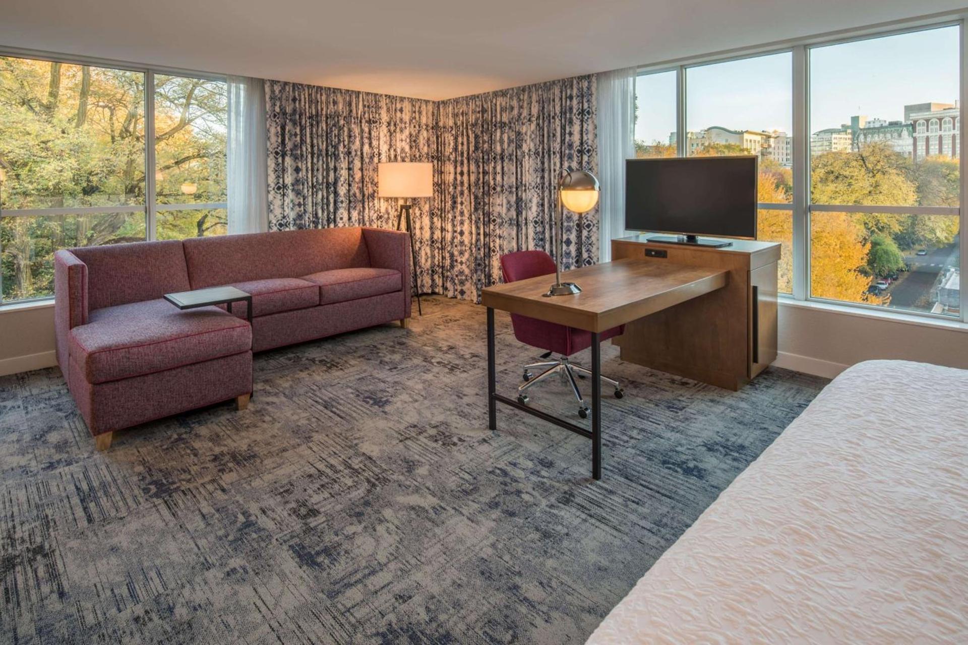 Hampton Inn And Suites By Hilton Portland-Pearl District photo 33