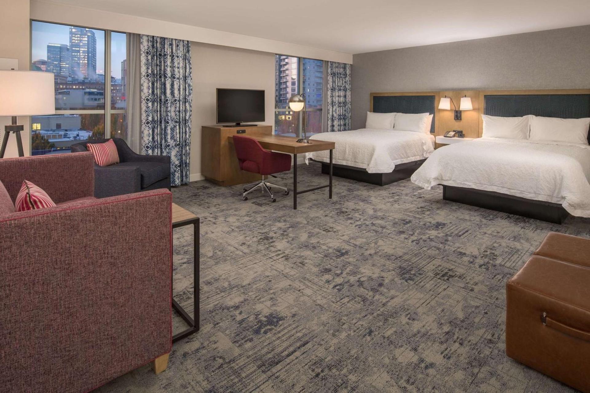Hampton Inn And Suites By Hilton Portland-Pearl District photo 39
