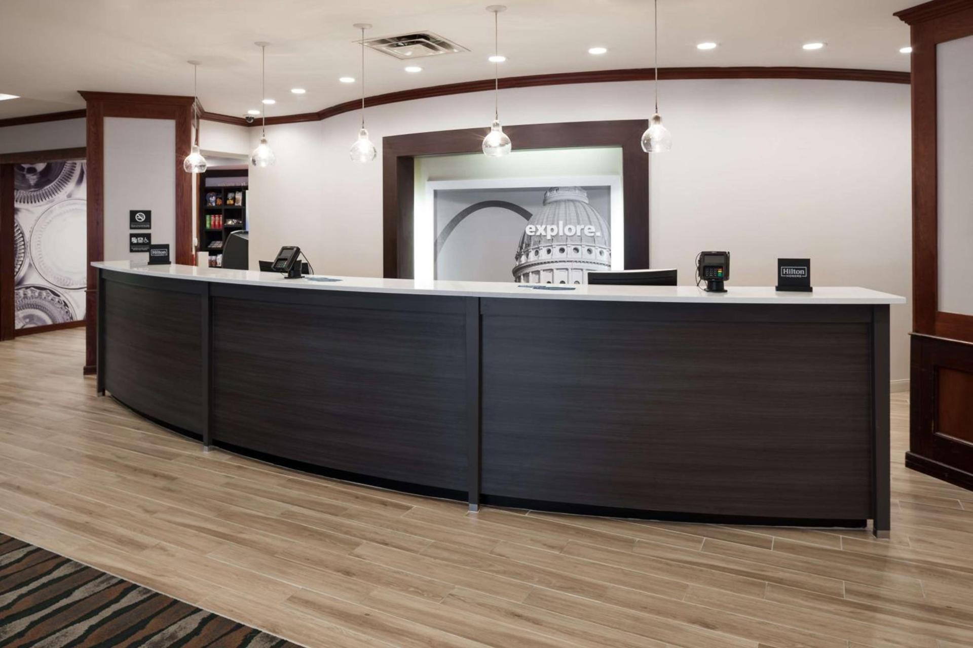 Hampton Inn St Louis- at the Arch photo 8
