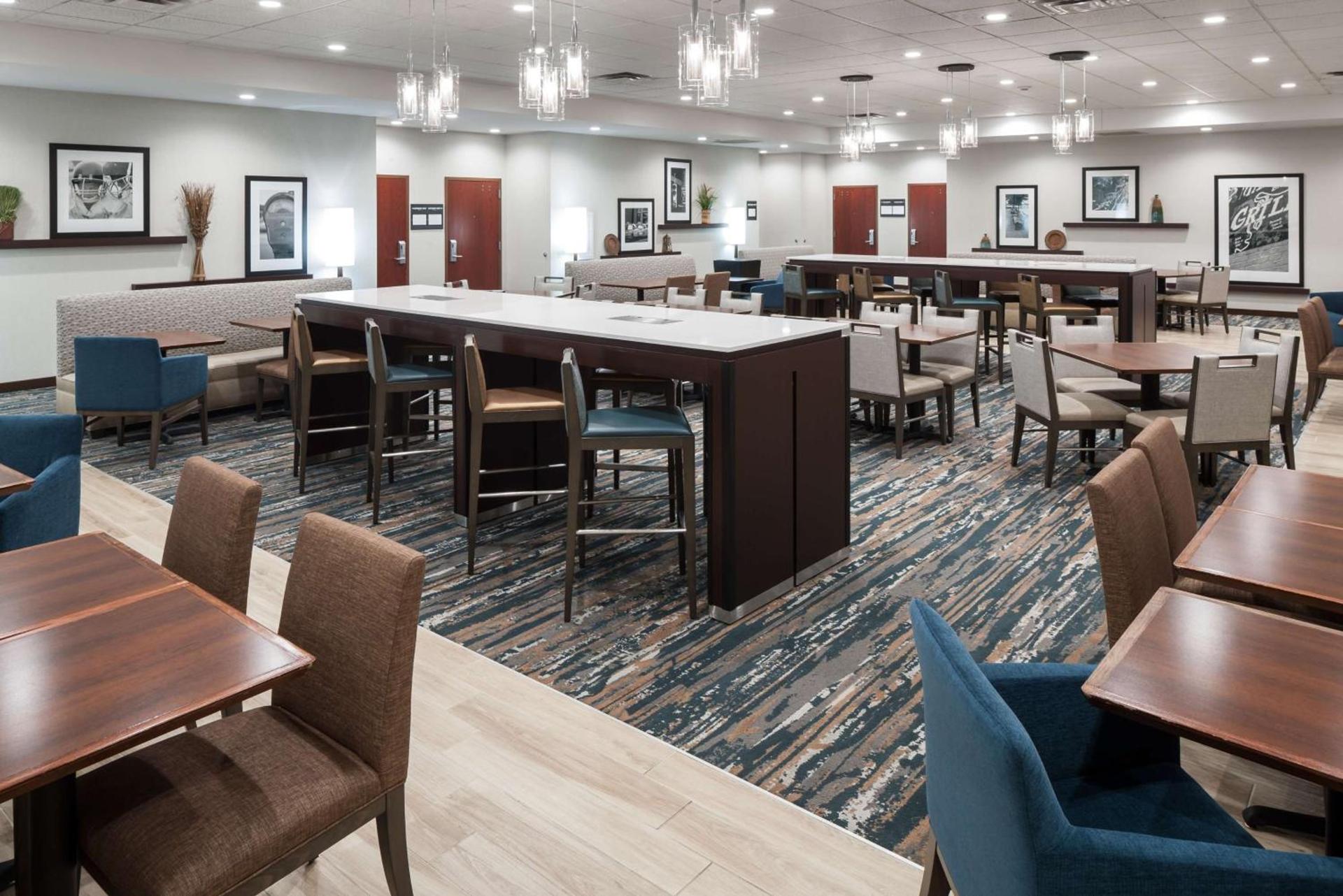 Hampton Inn St Louis- at the Arch photo 14