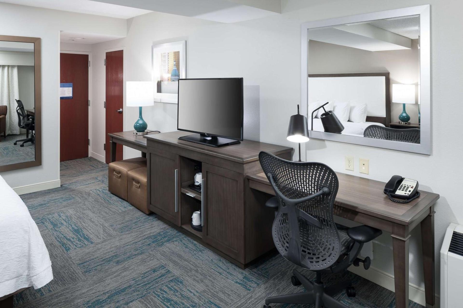 Hampton Inn St Louis- at the Arch photo 18