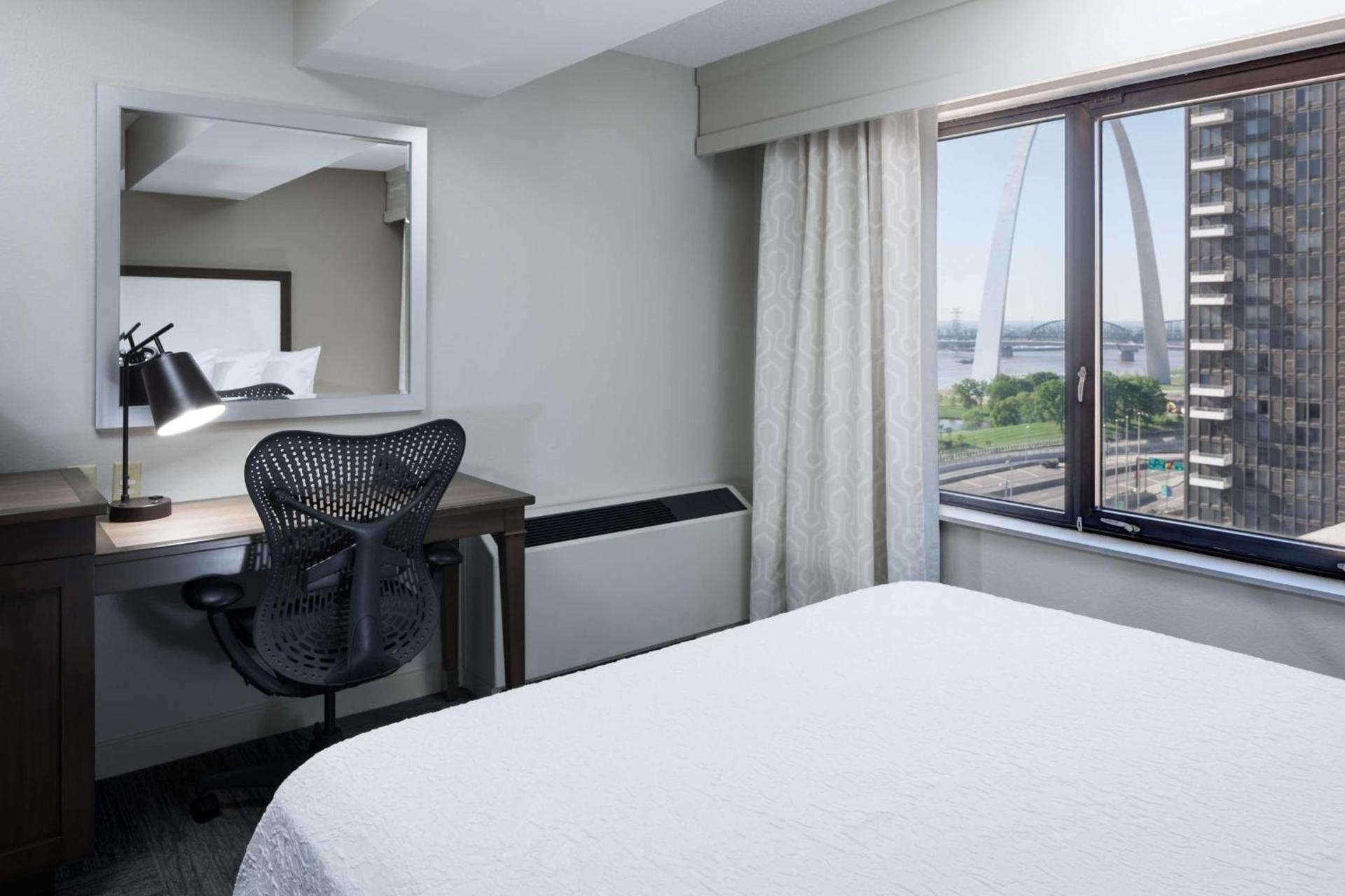 Hampton Inn St Louis- at the Arch photo 25