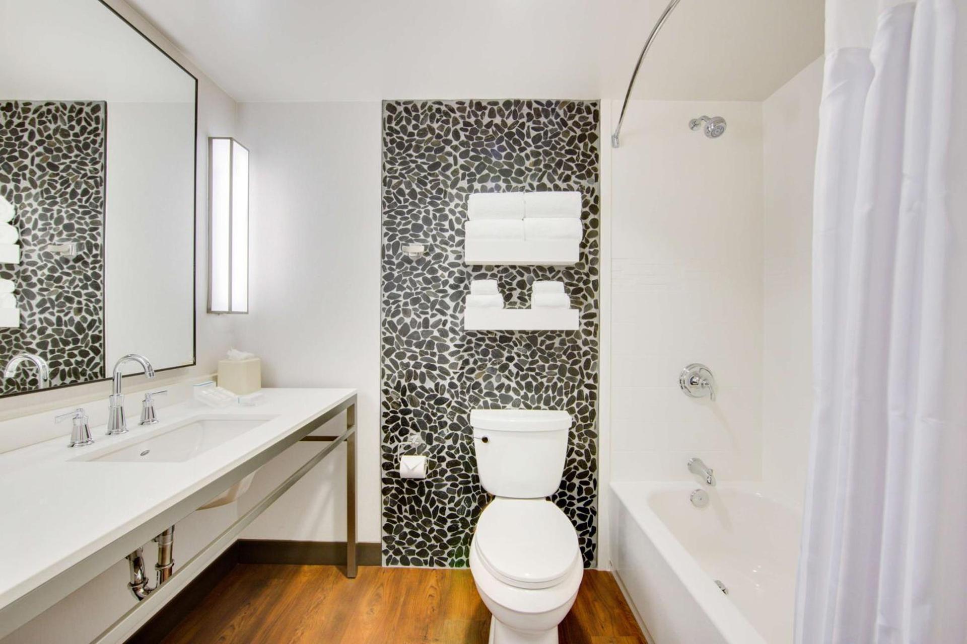 Hilton Garden Inn North Houston Spring photo 18