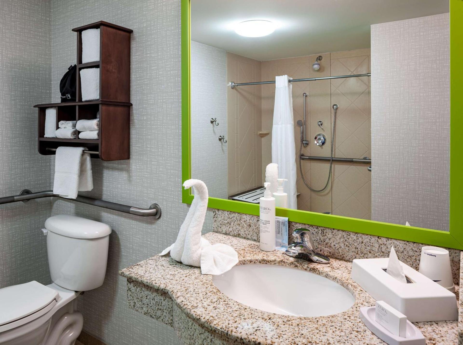 Hampton Inn & Suites St. Louis at Forest Park photo 26