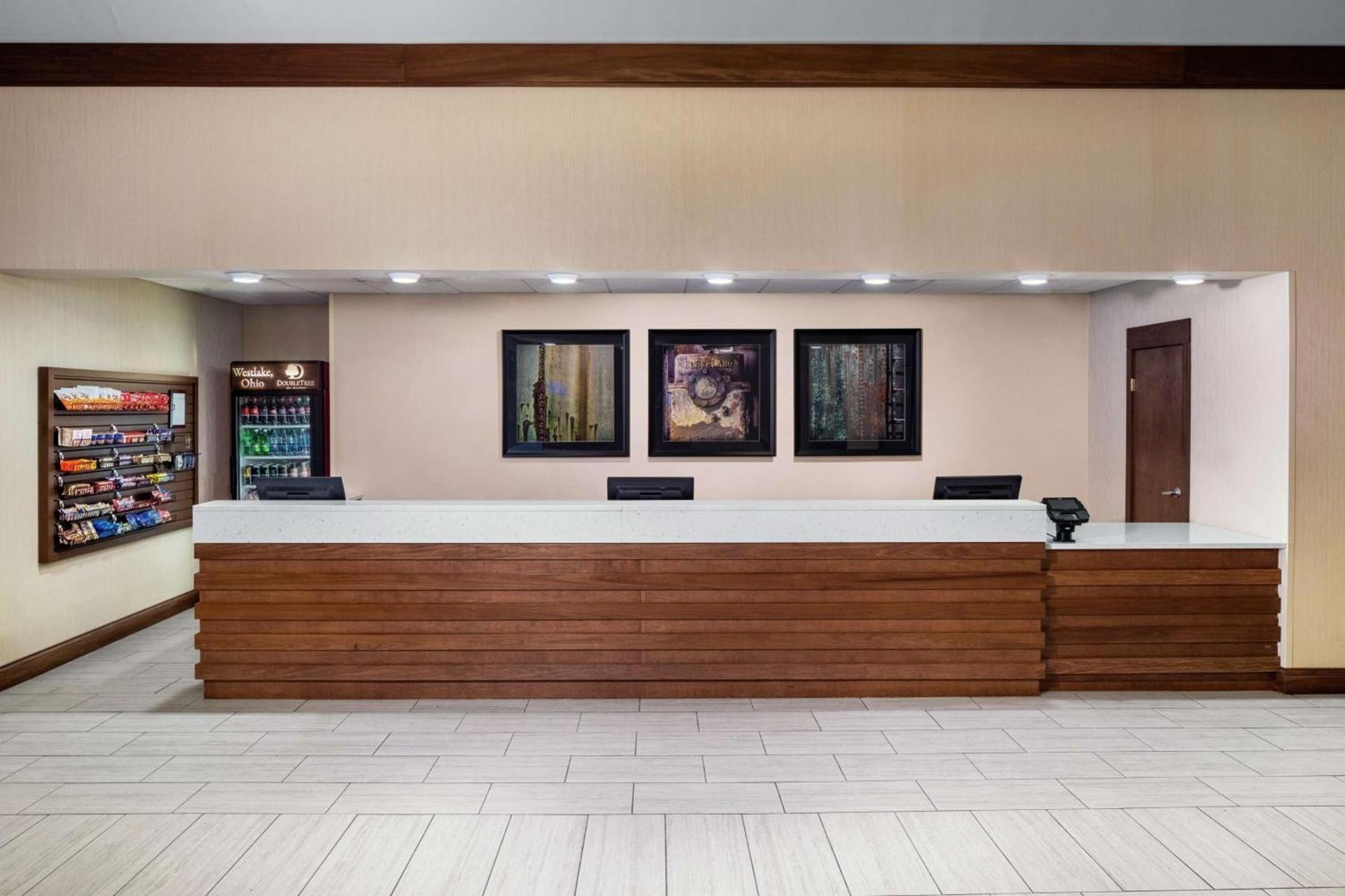 Wyndham Garden Westlake photo 3