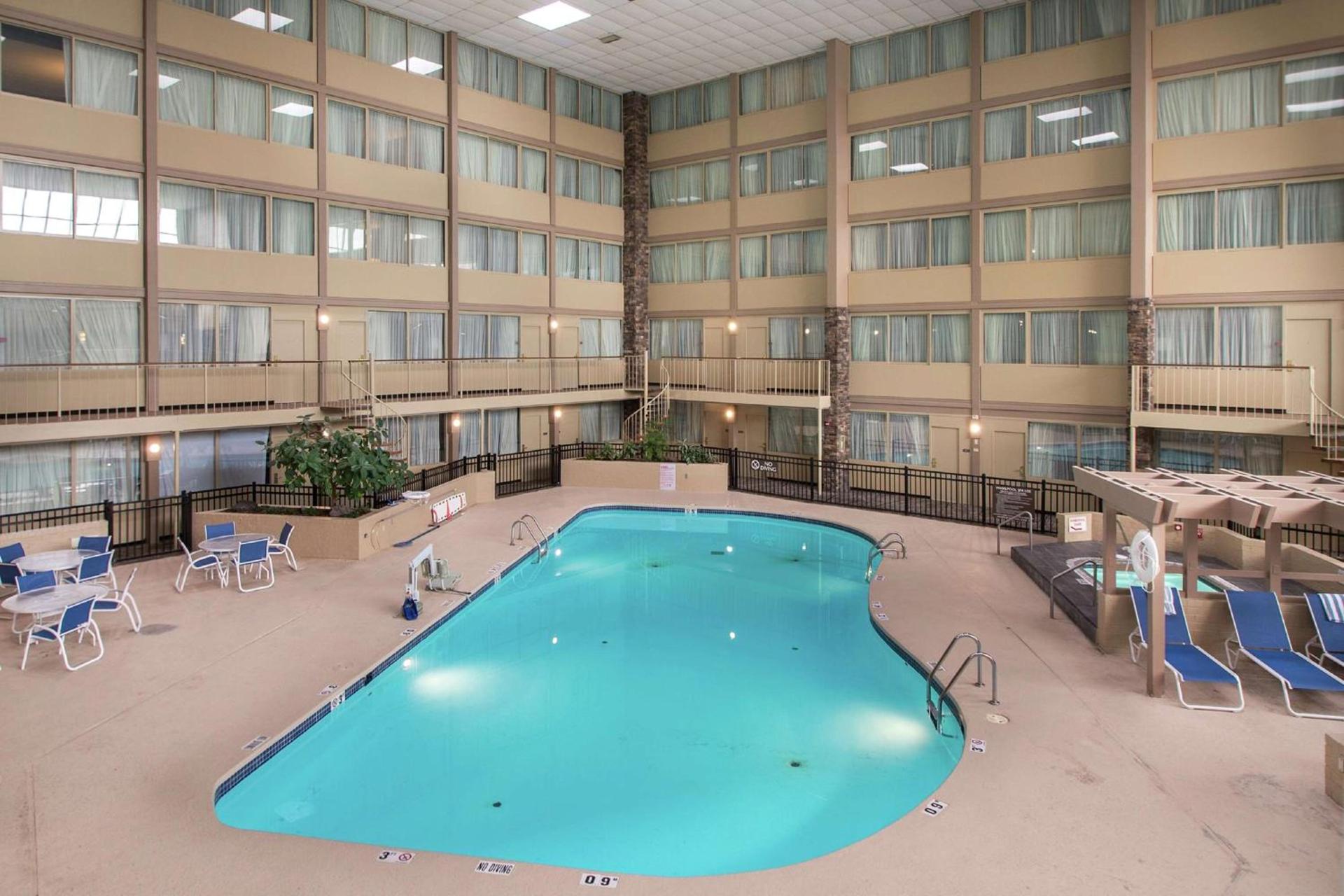 Wyndham Garden Westlake photo 10