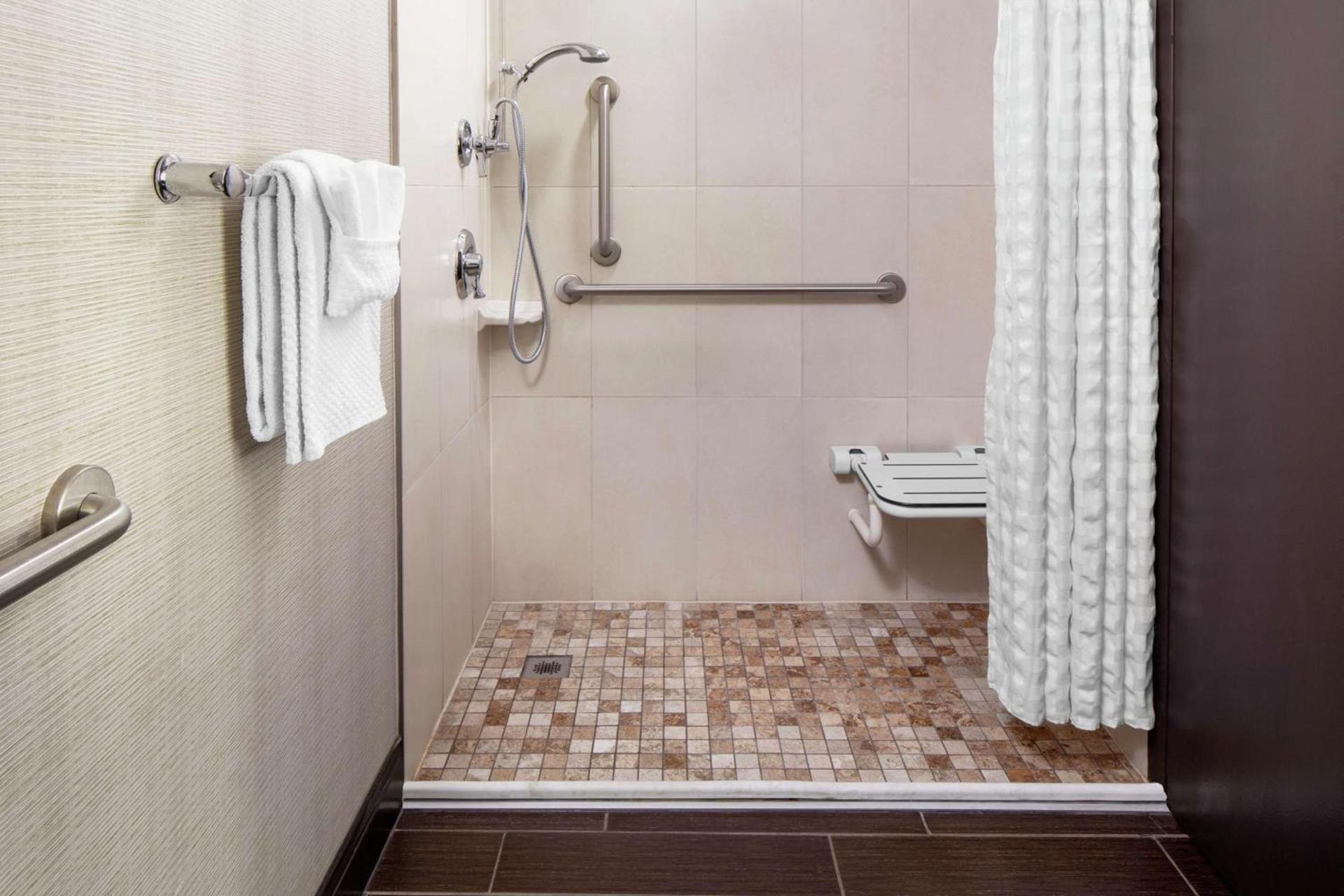 Wyndham Garden Westlake photo 23