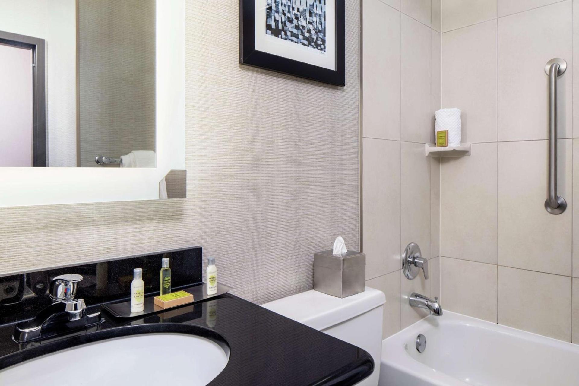 Wyndham Garden Westlake photo 26