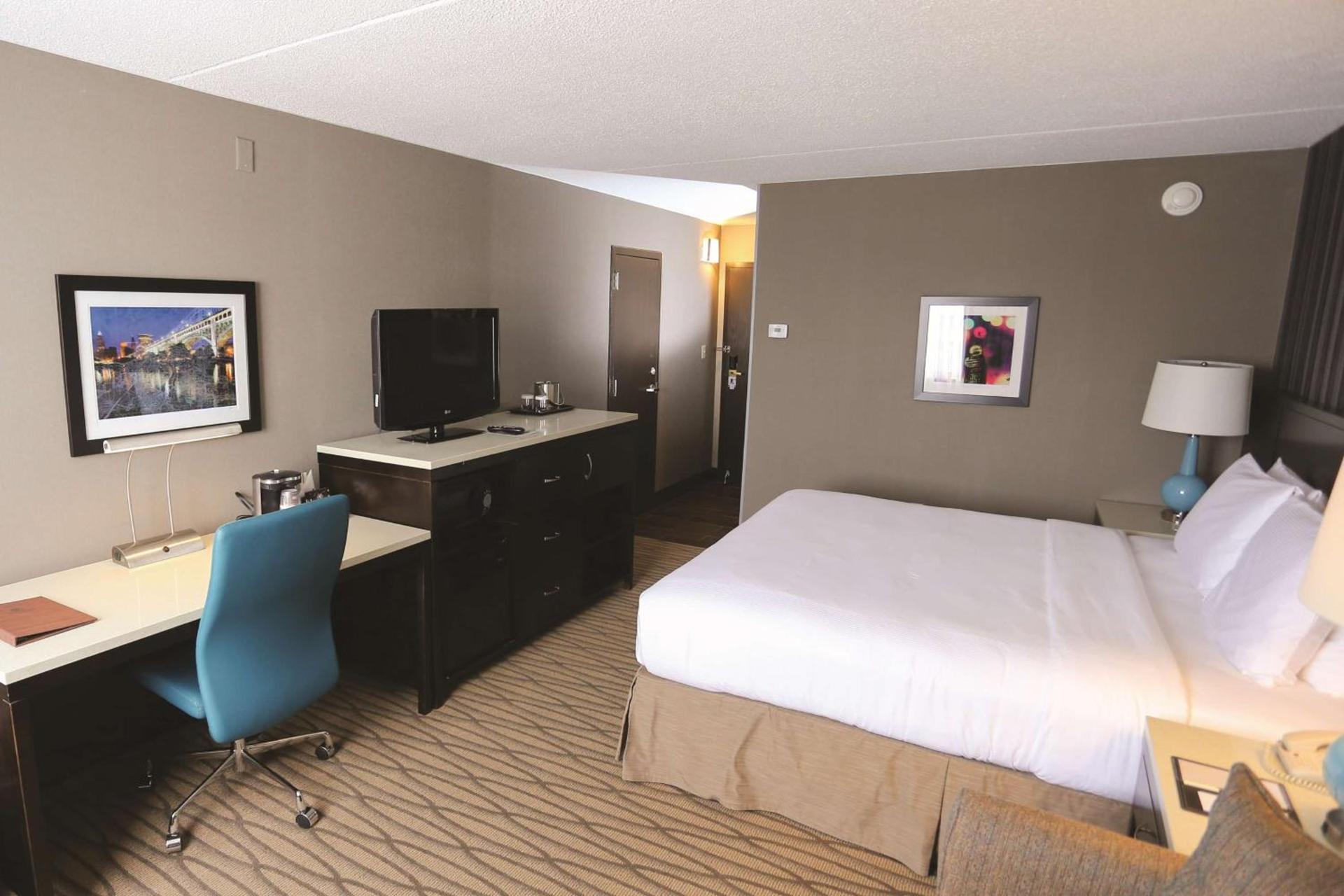 Wyndham Garden Westlake photo 30