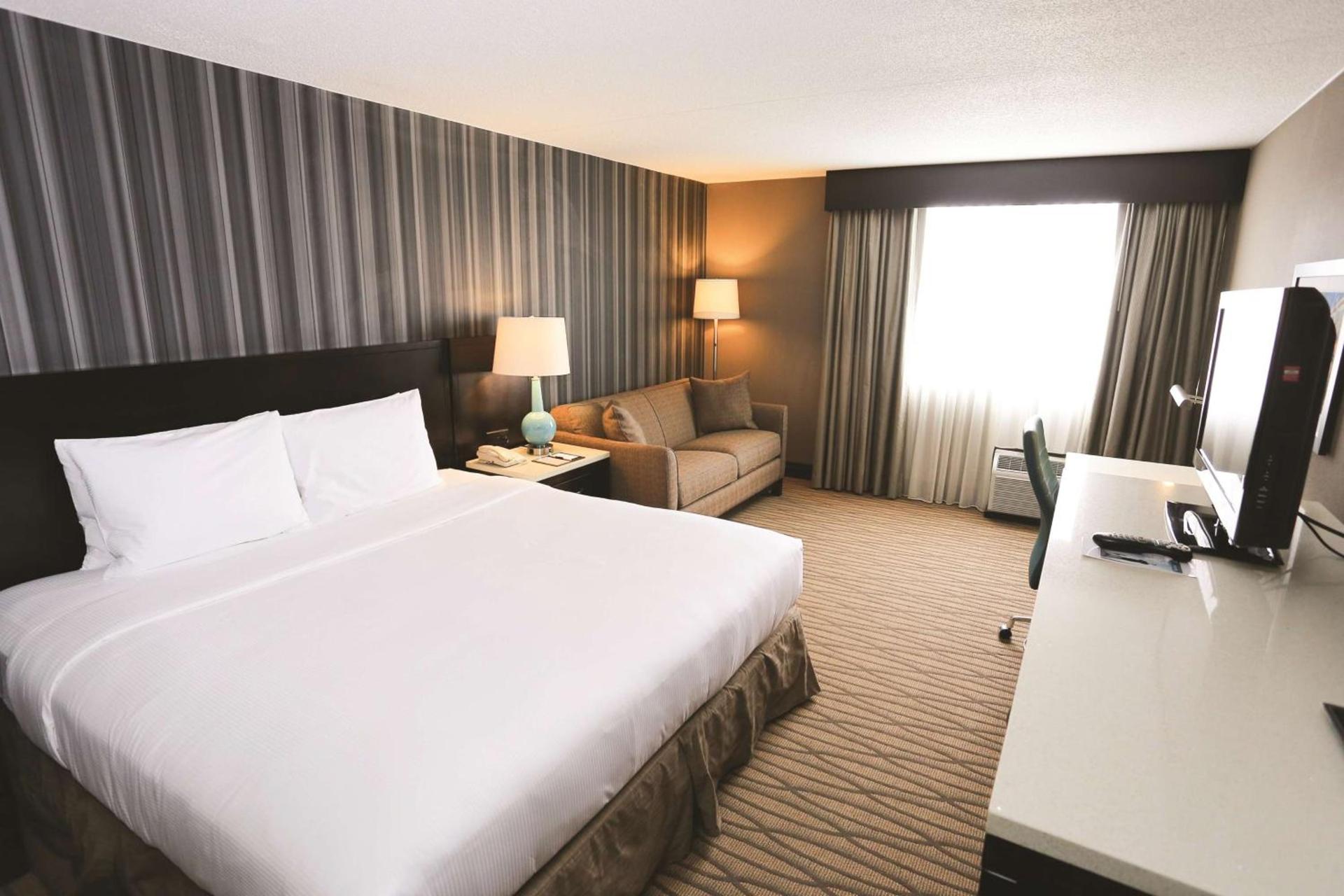 Wyndham Garden Westlake photo 31