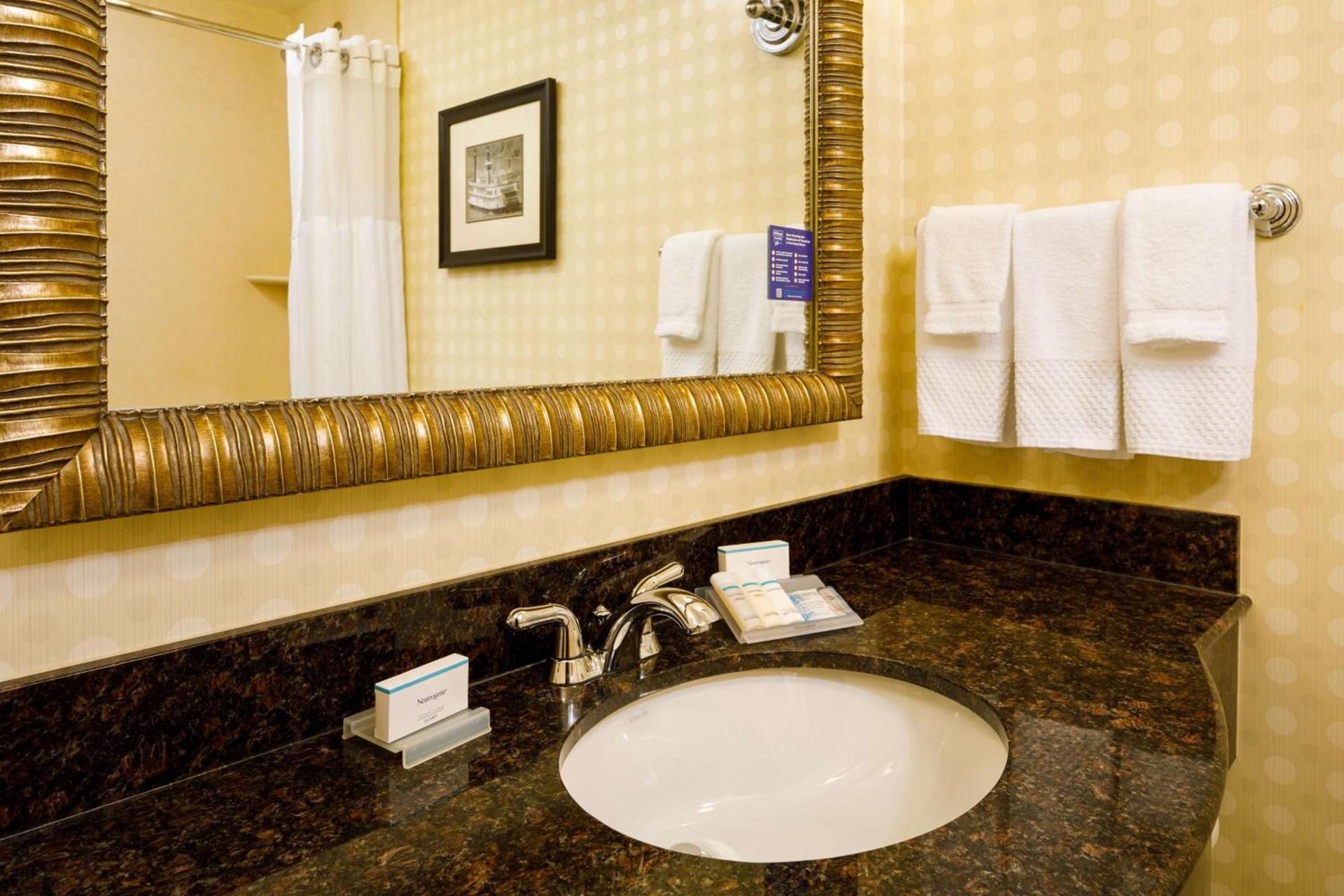 Hilton Garden Inn Cincinnati Blue Ash photo 19