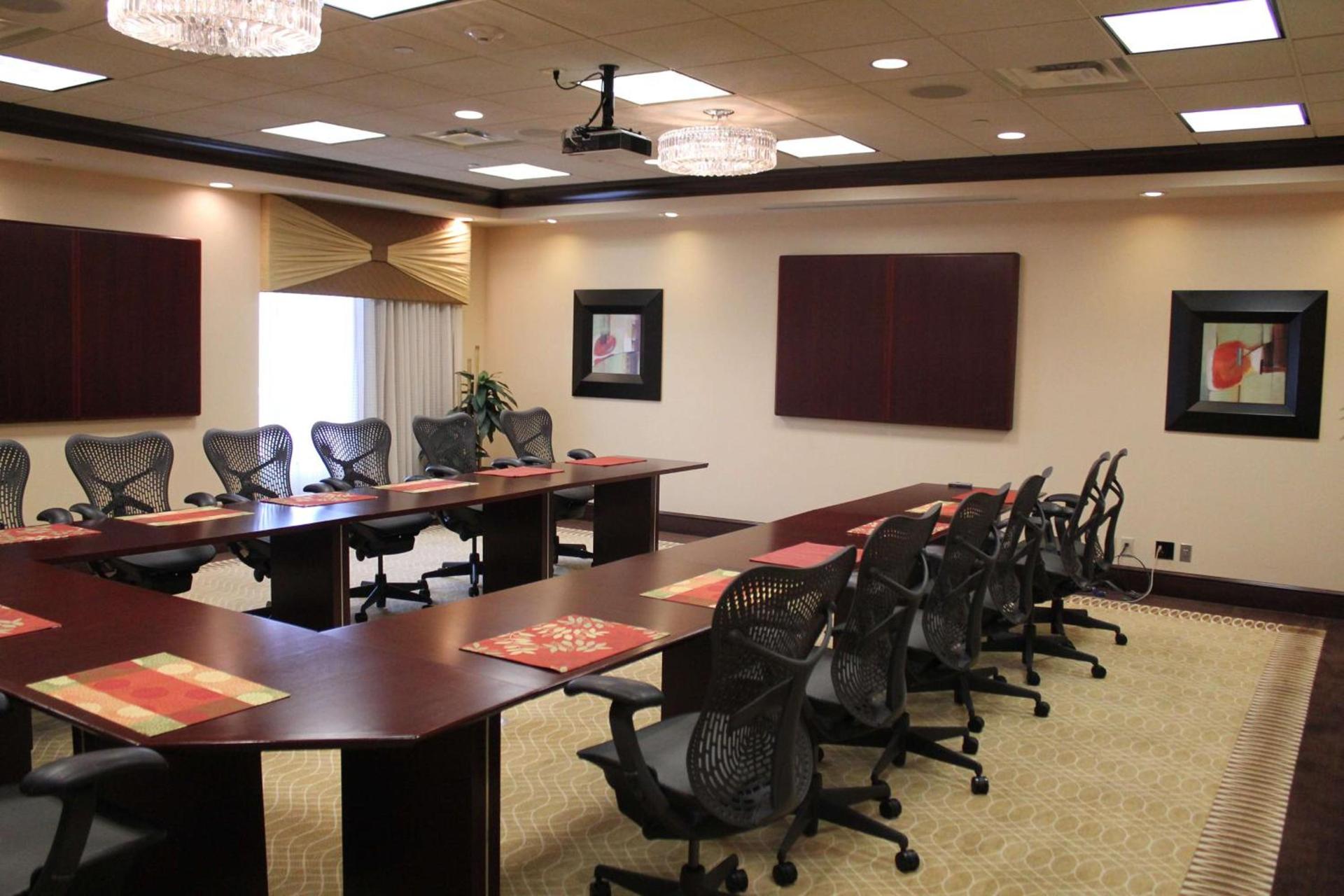 Hilton Garden Inn Cincinnati Blue Ash photo 27