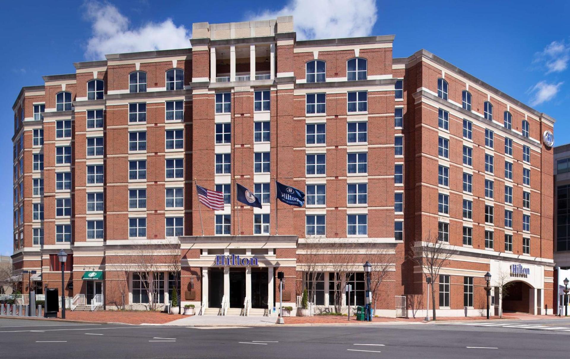 Hilton Alexandria Old Town photo 1
