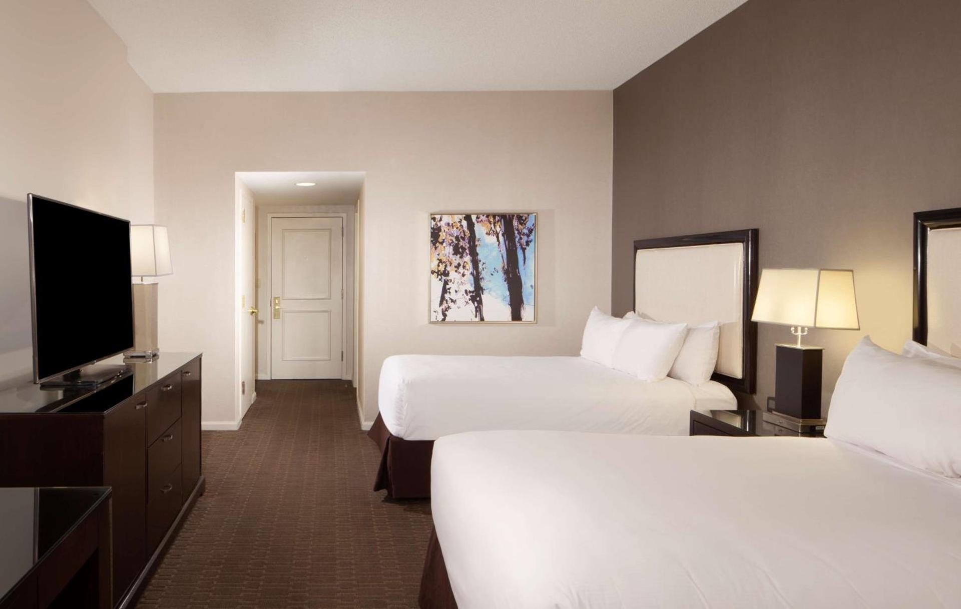 Hilton Alexandria Old Town photo 32